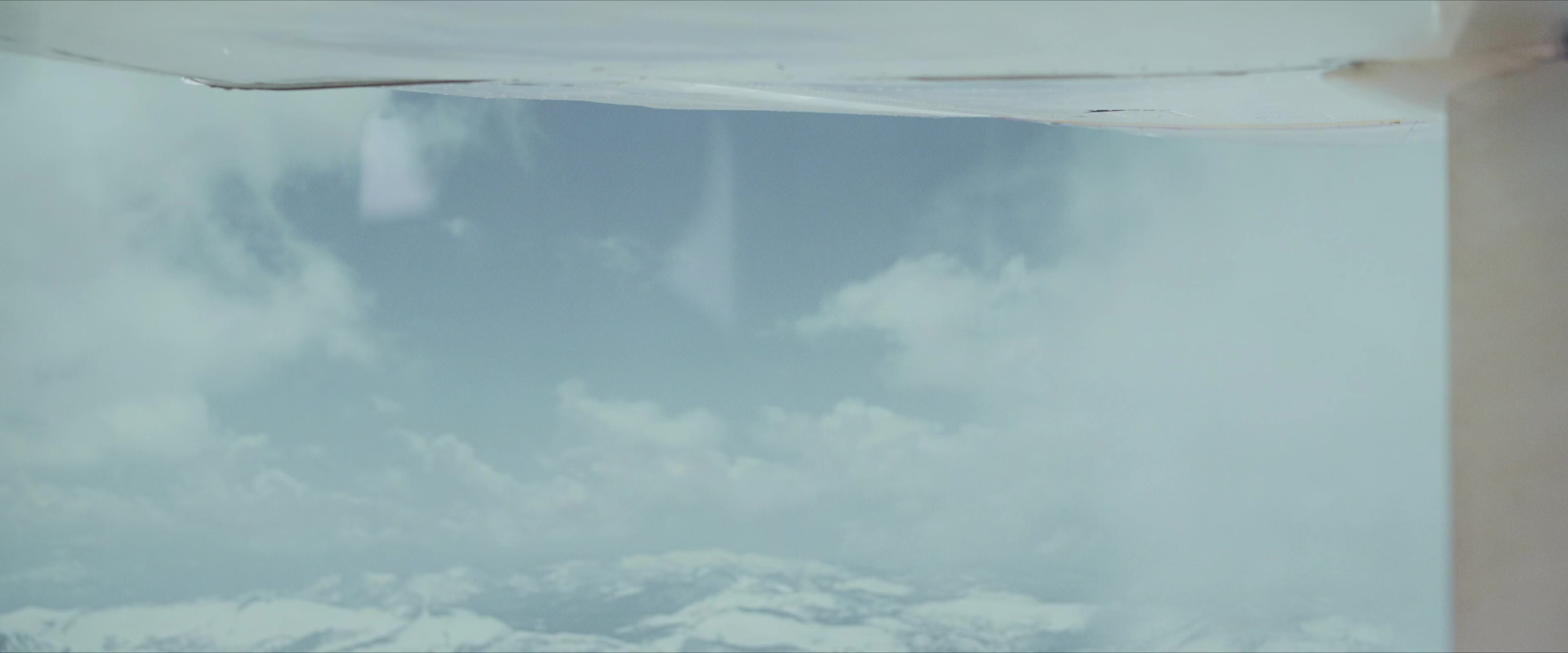 Flight Risk (2025) [4K] HD screenshot 2363