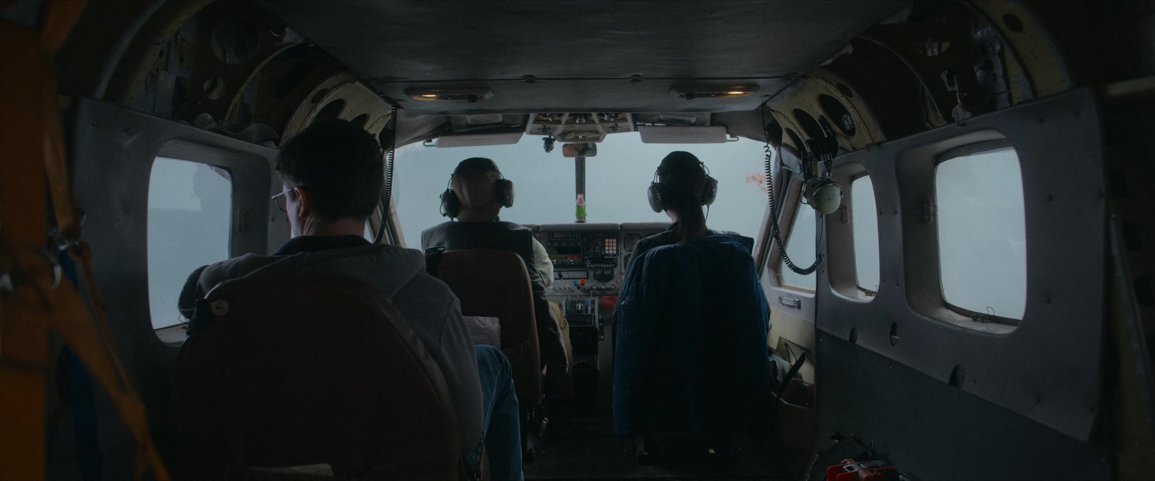 Flight Risk (2025) [4K] HD screenshot 2414