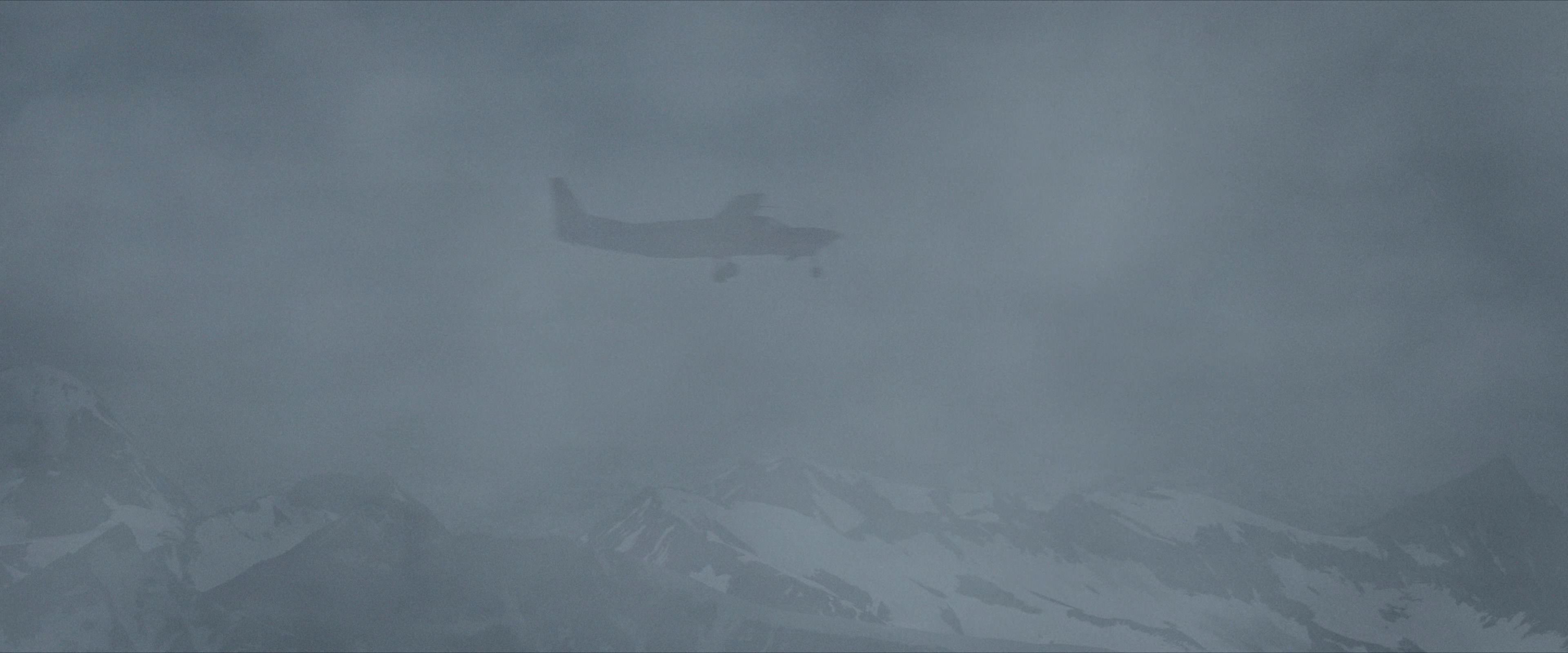 Flight Risk (2025) [4K] screencap 2424