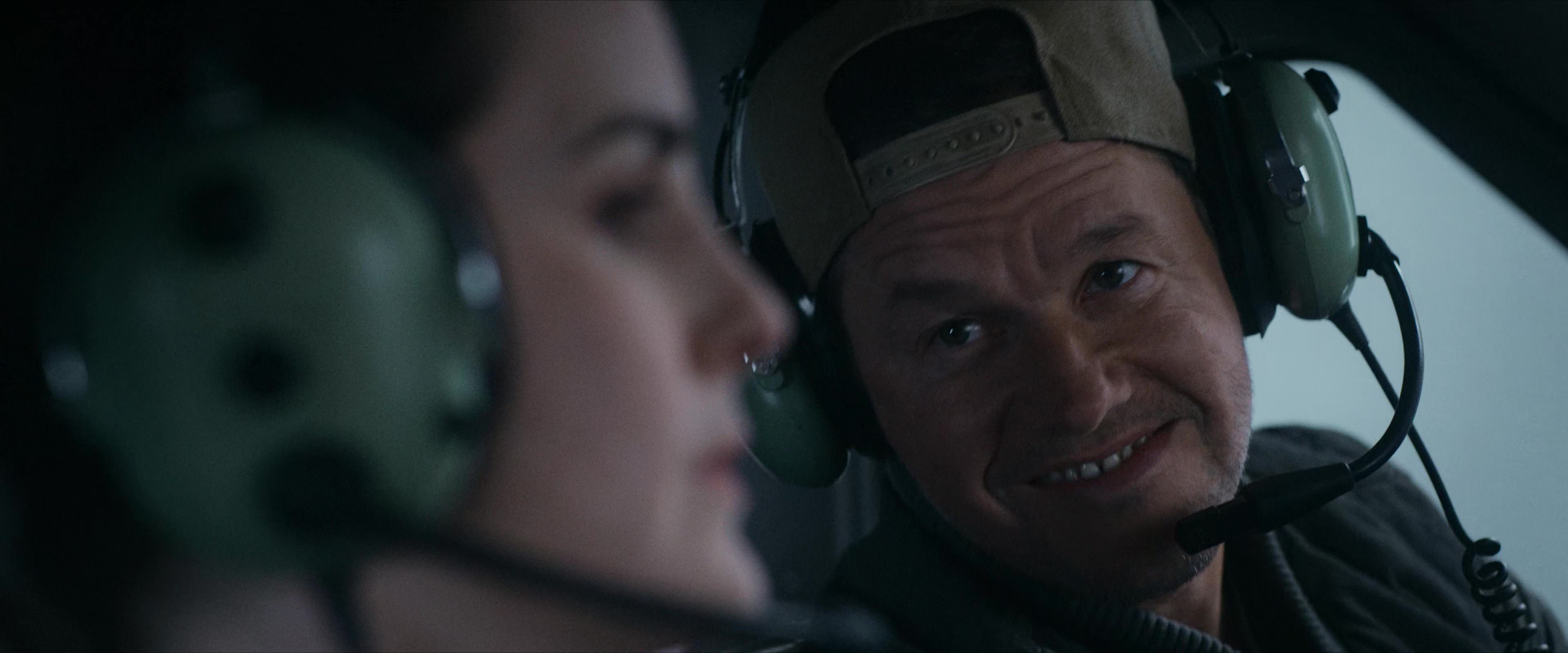 Flight Risk (2025) [4K] HD screenshot 2450