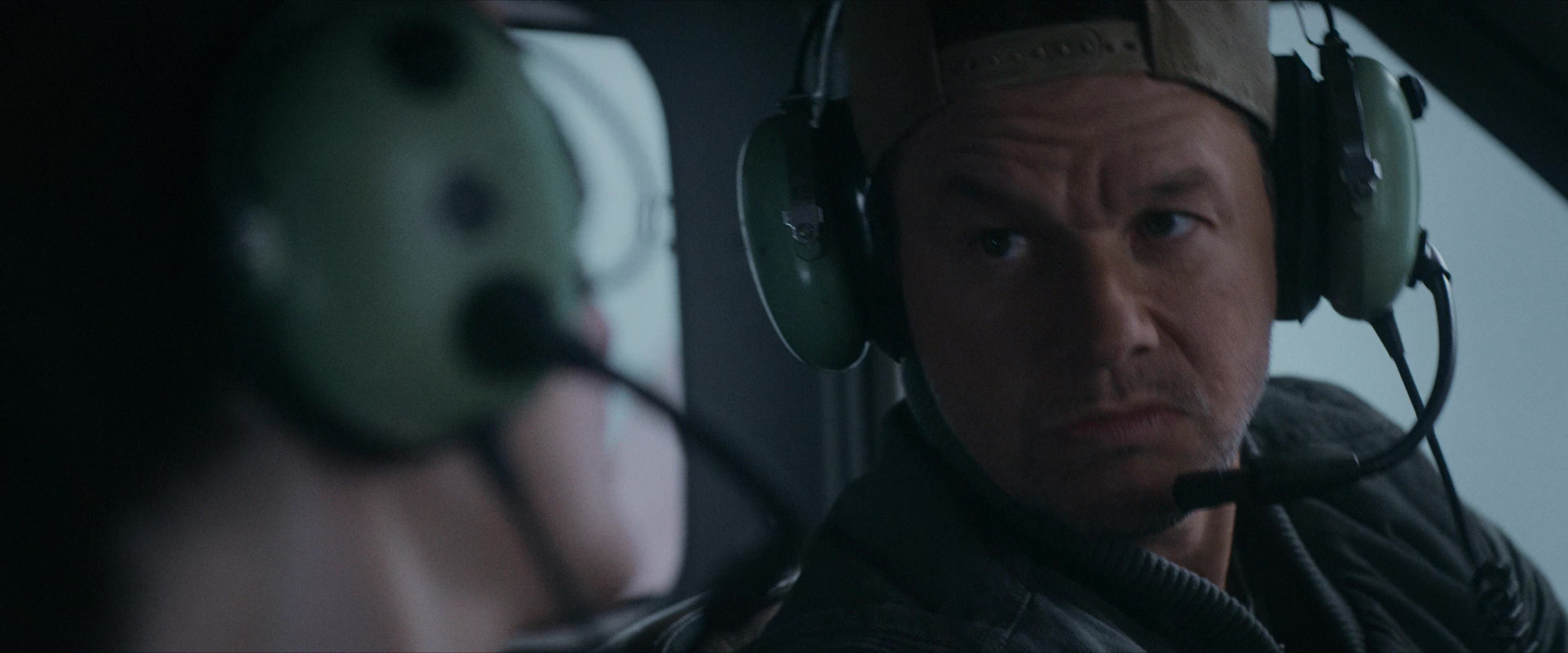 Flight Risk (2025) [4K] movie still 2464