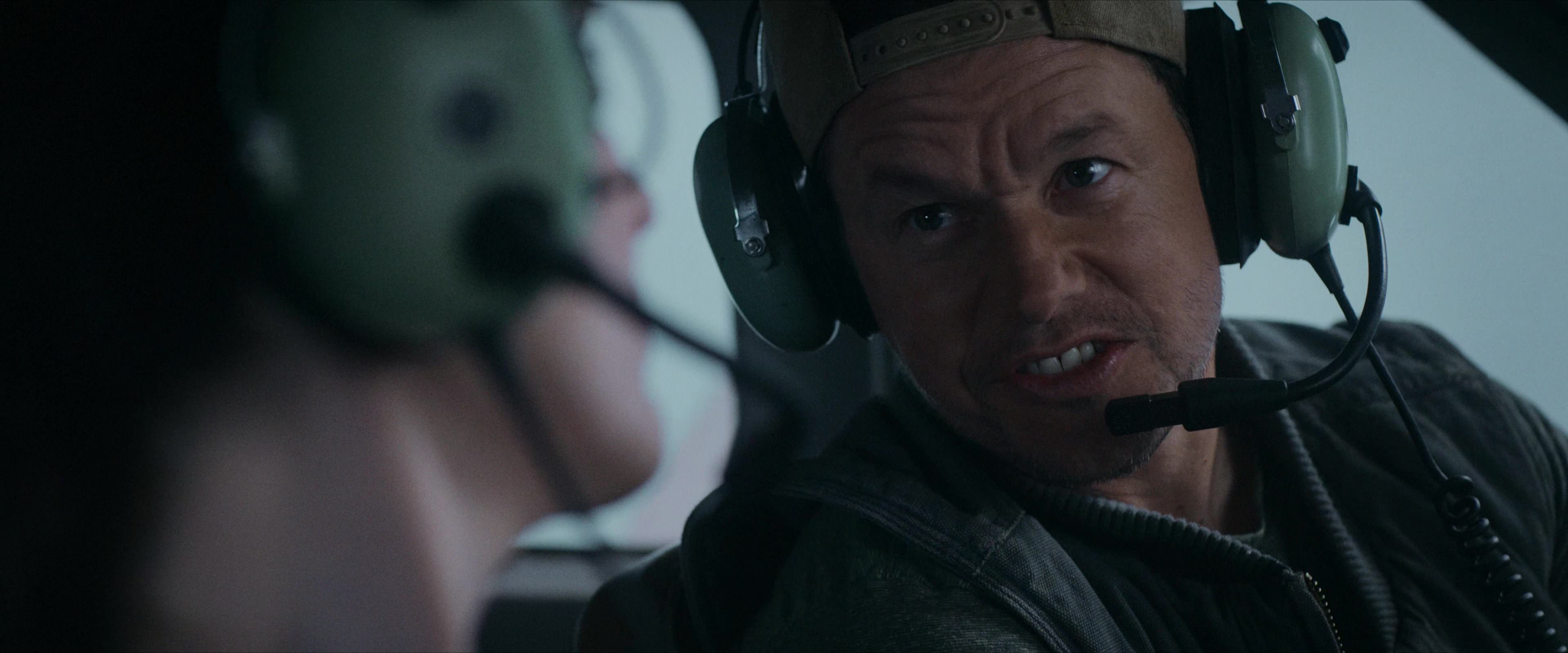 Flight Risk (2025) [4K] HD screenshot 2498