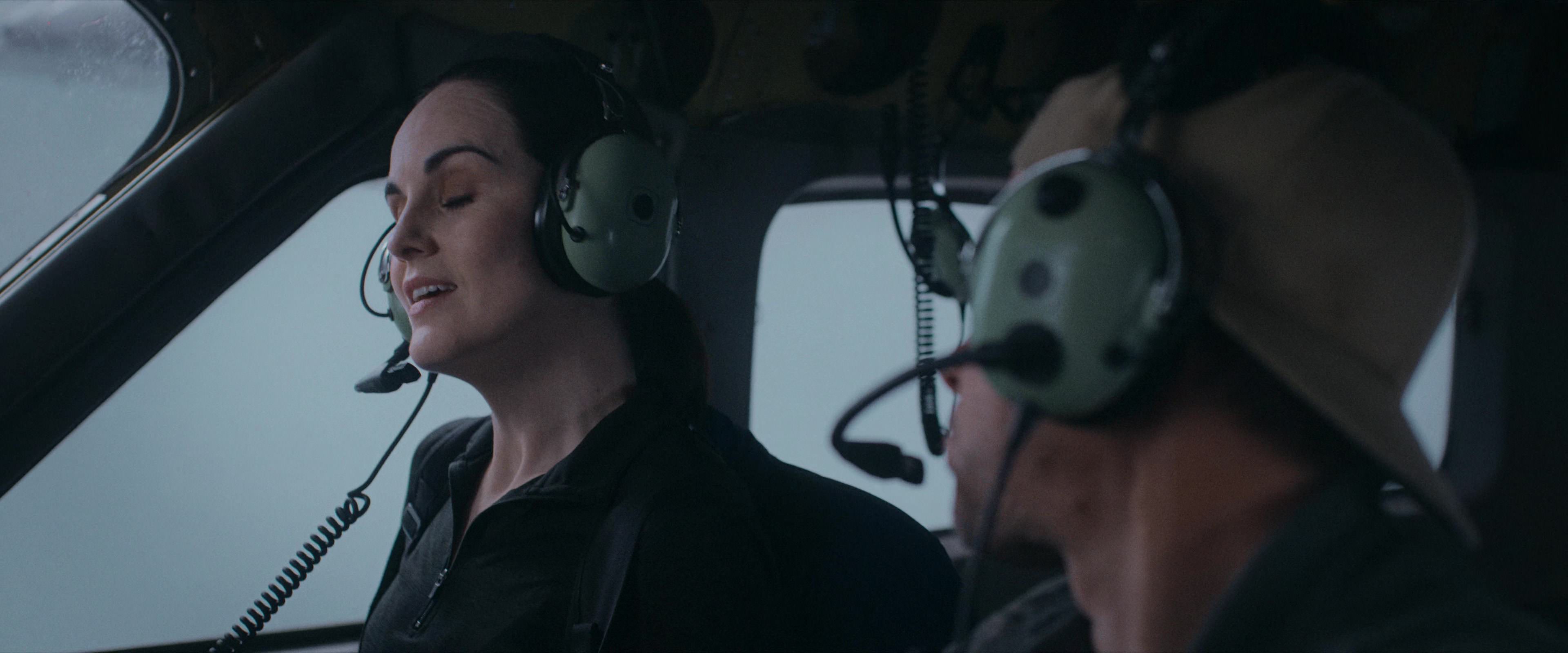 Flight Risk (2025) [4K] screencap 2502