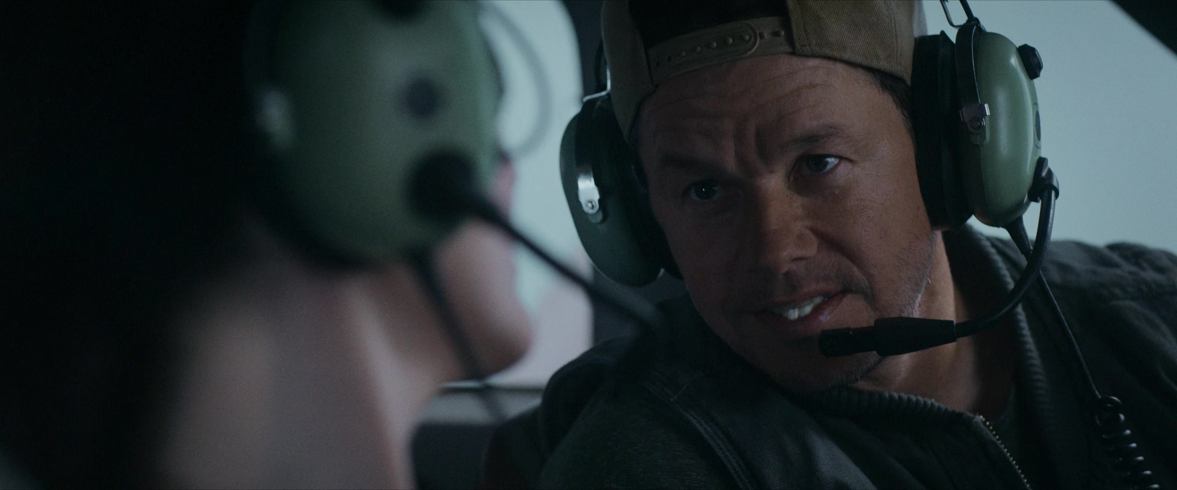 Flight Risk (2025) [4K] HD screenshot 2513