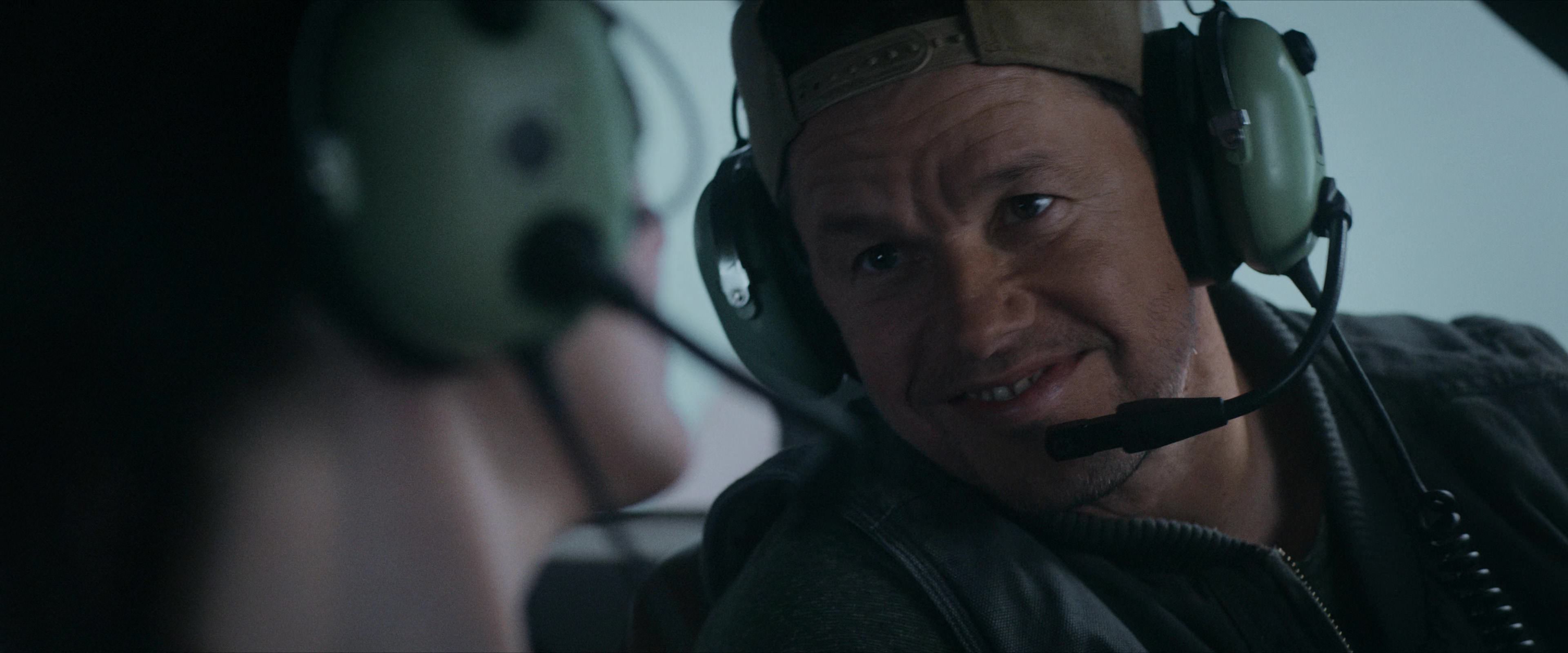 Flight Risk (2025) [4K] screencap 2514