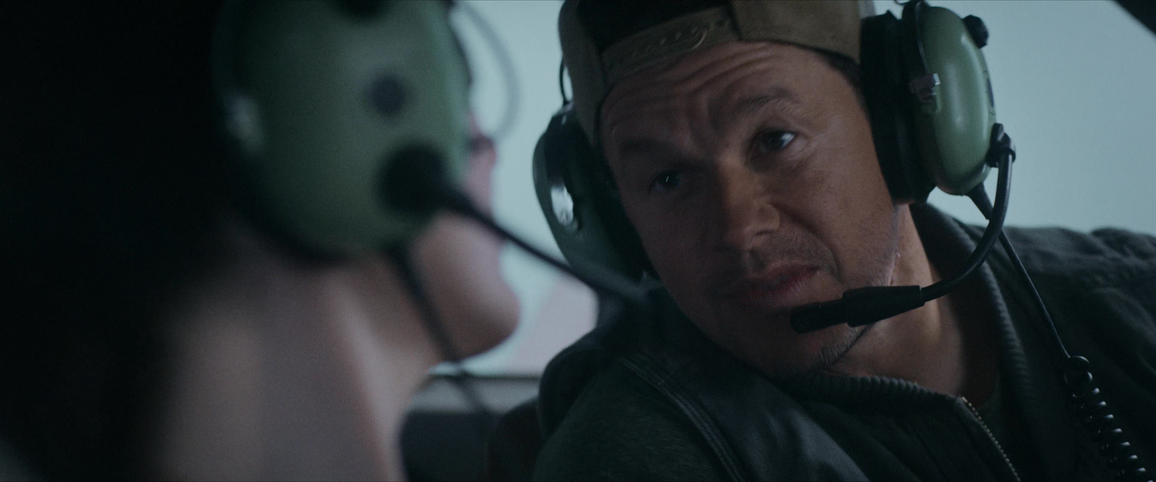 Flight Risk (2025) [4K] HD screenshot 2516