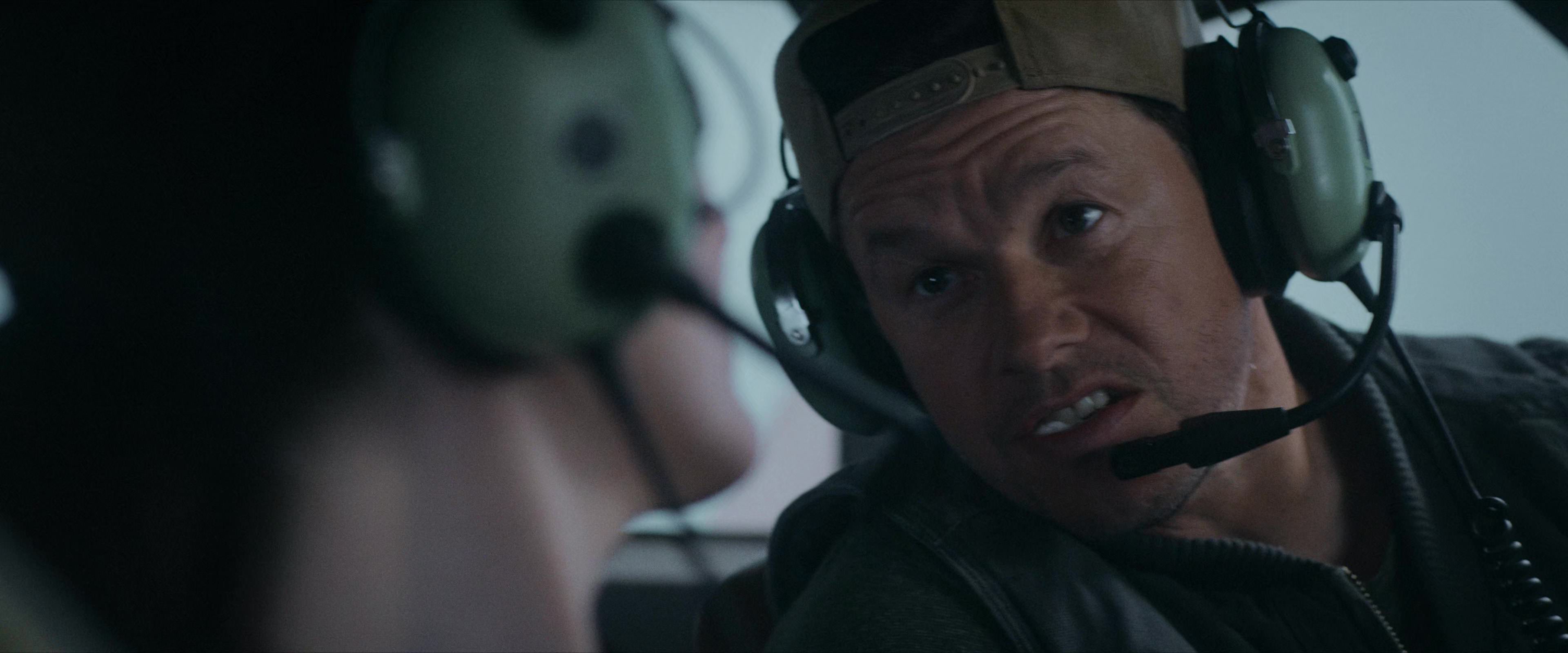 Flight Risk (2025) [4K] screencap 2517