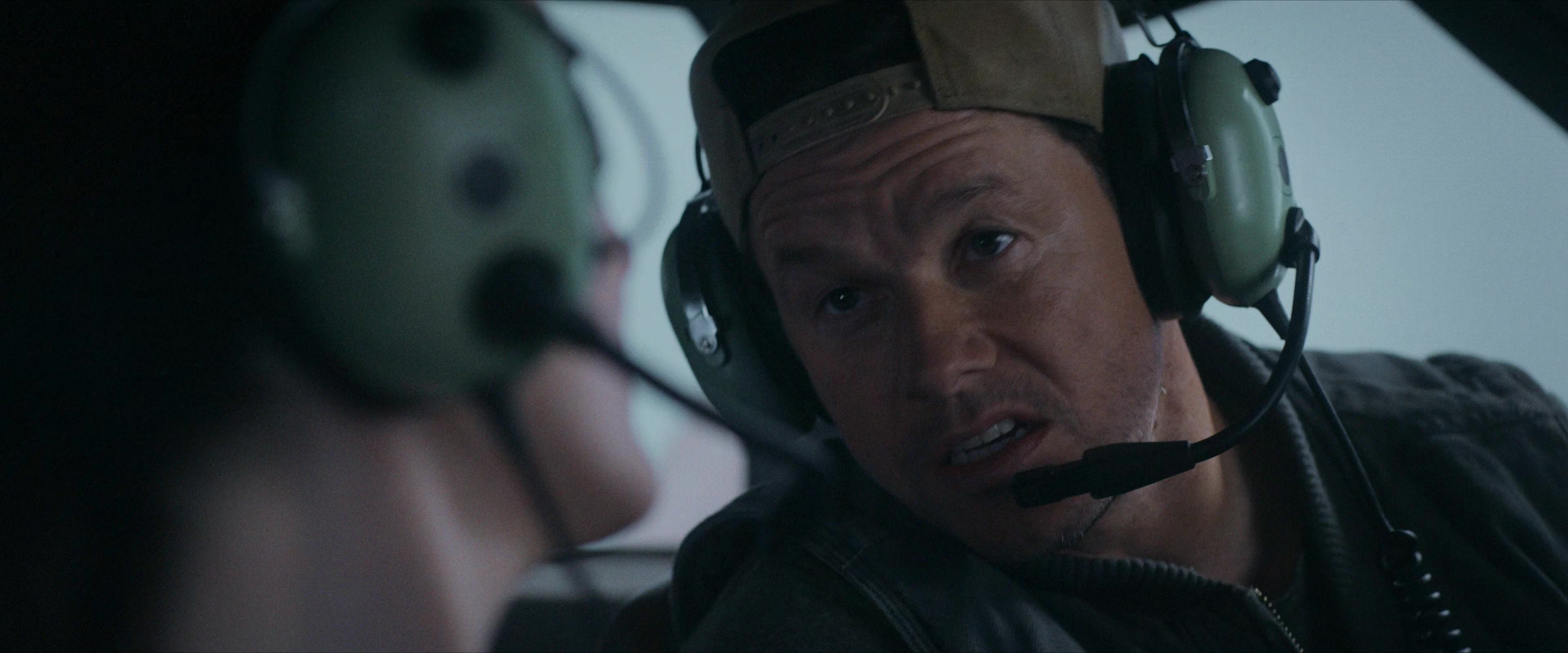 Flight Risk (2025) [4K] HD screenshot 2522