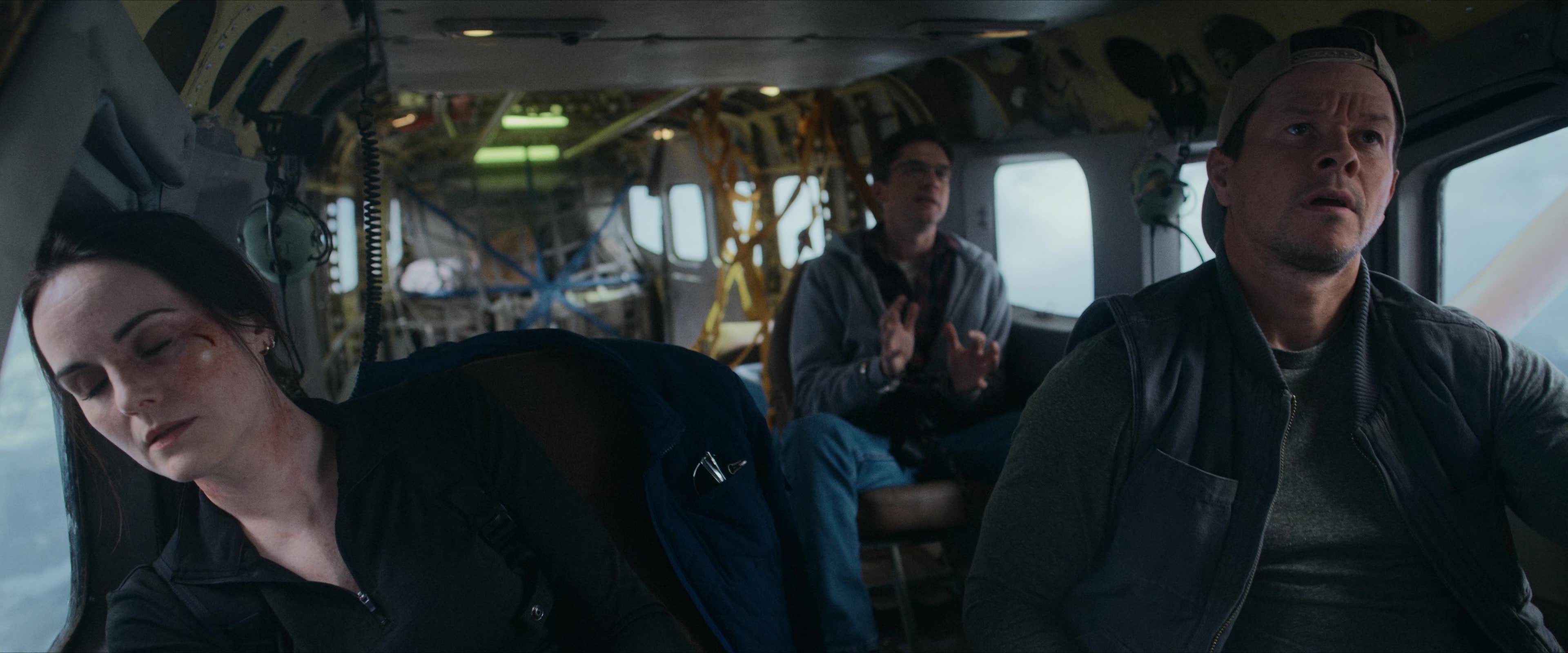 Flight Risk (2025) [4K] HD screenshot 2732