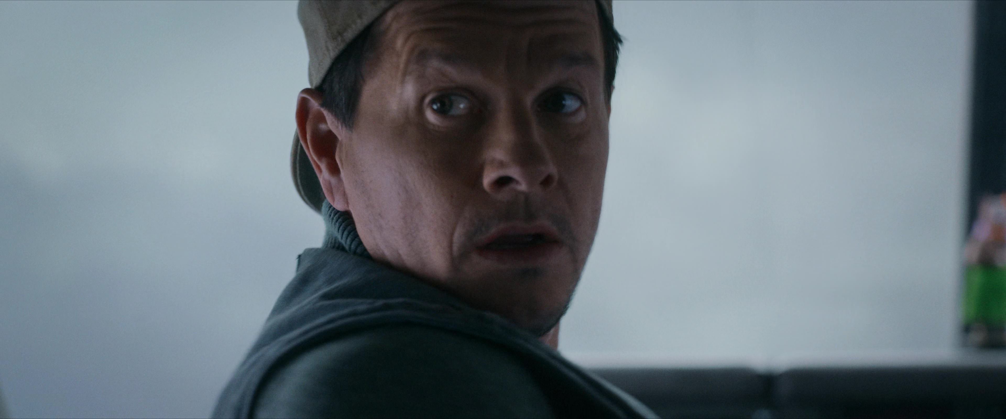Flight Risk (2025) [4K] screencap 2736