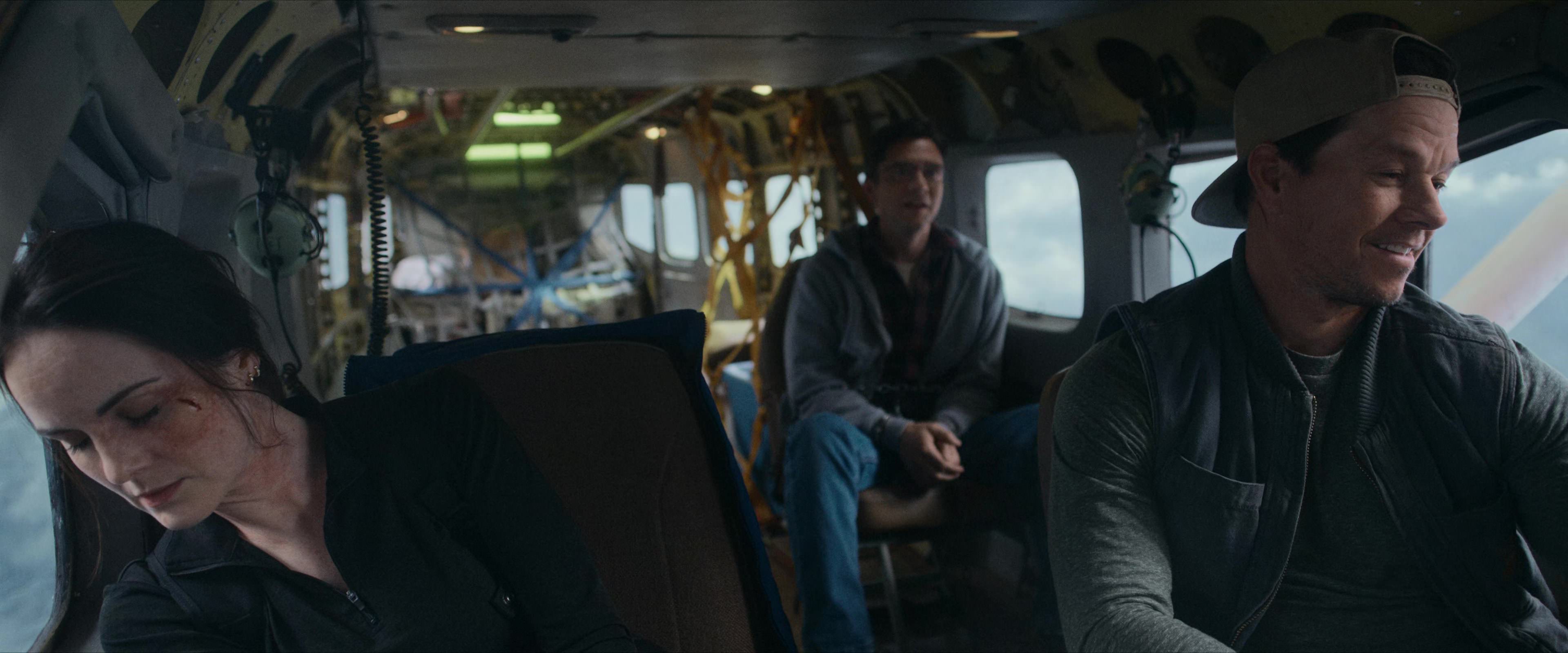 Flight Risk (2025) [4K] screencap 2787