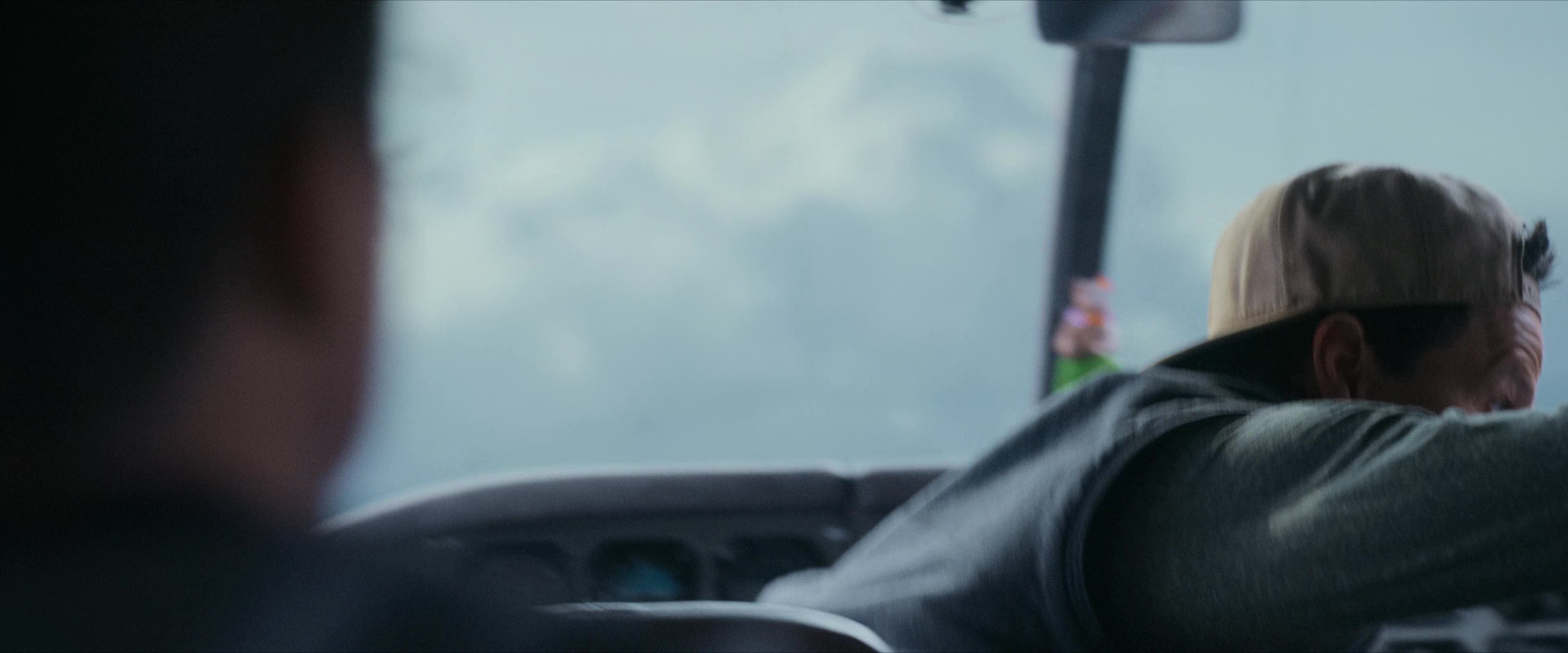 Flight Risk (2025) [4K] HD screenshot 2918