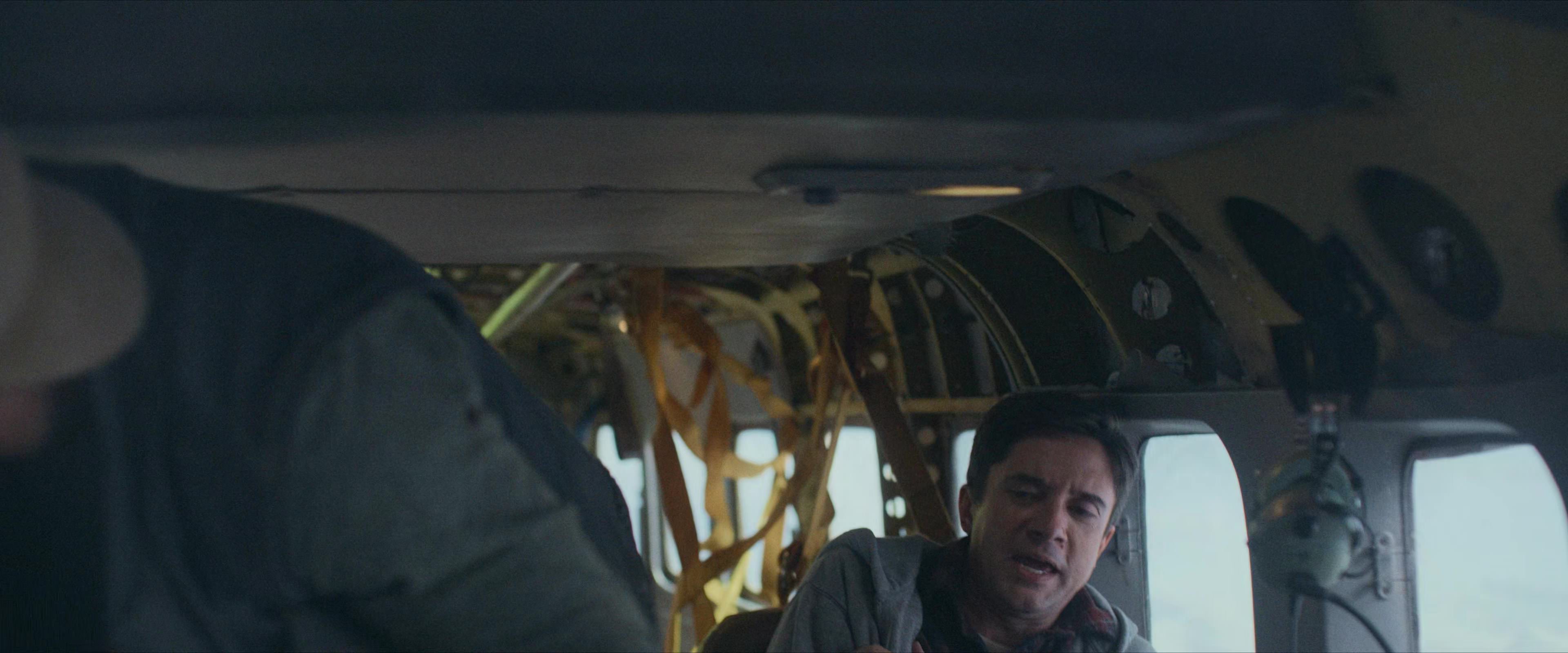 Flight Risk (2025) [4K] screencap 3054