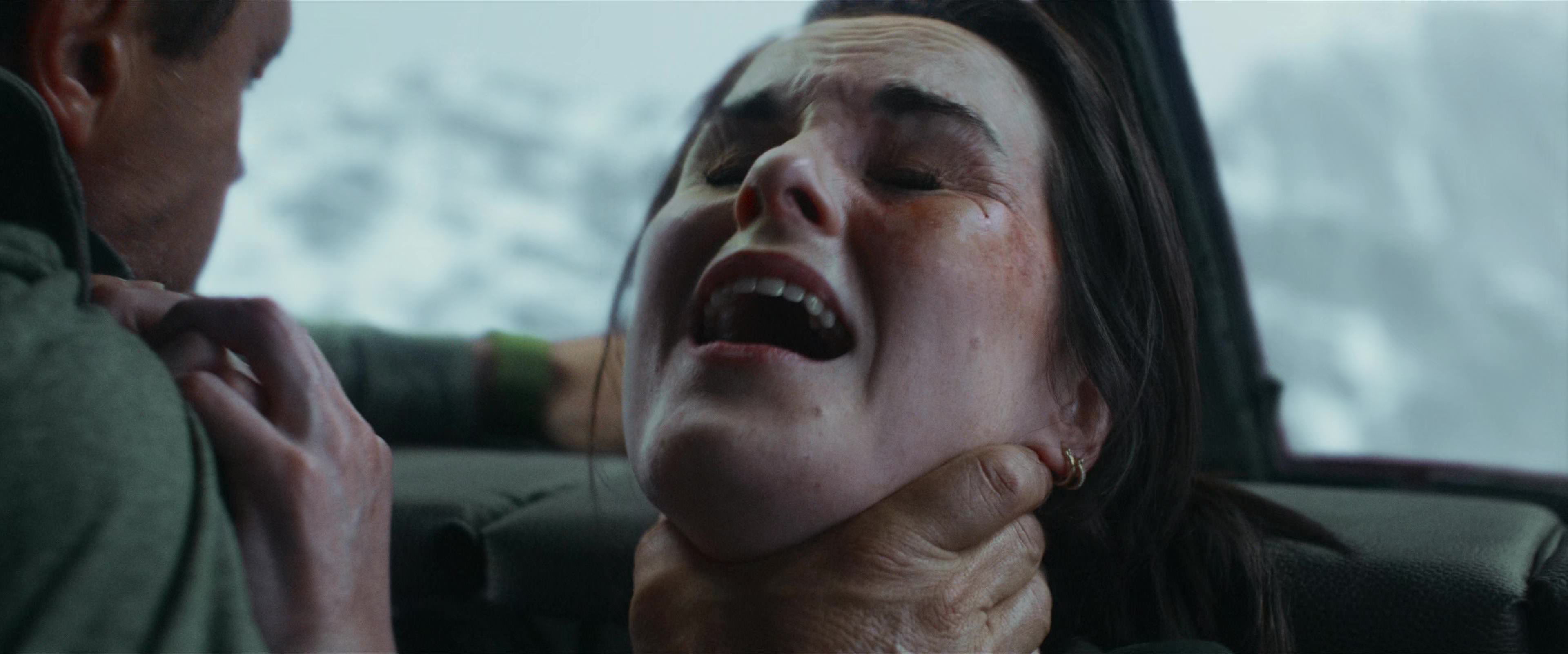 Flight Risk (2025) [4K] HD screenshot 3143