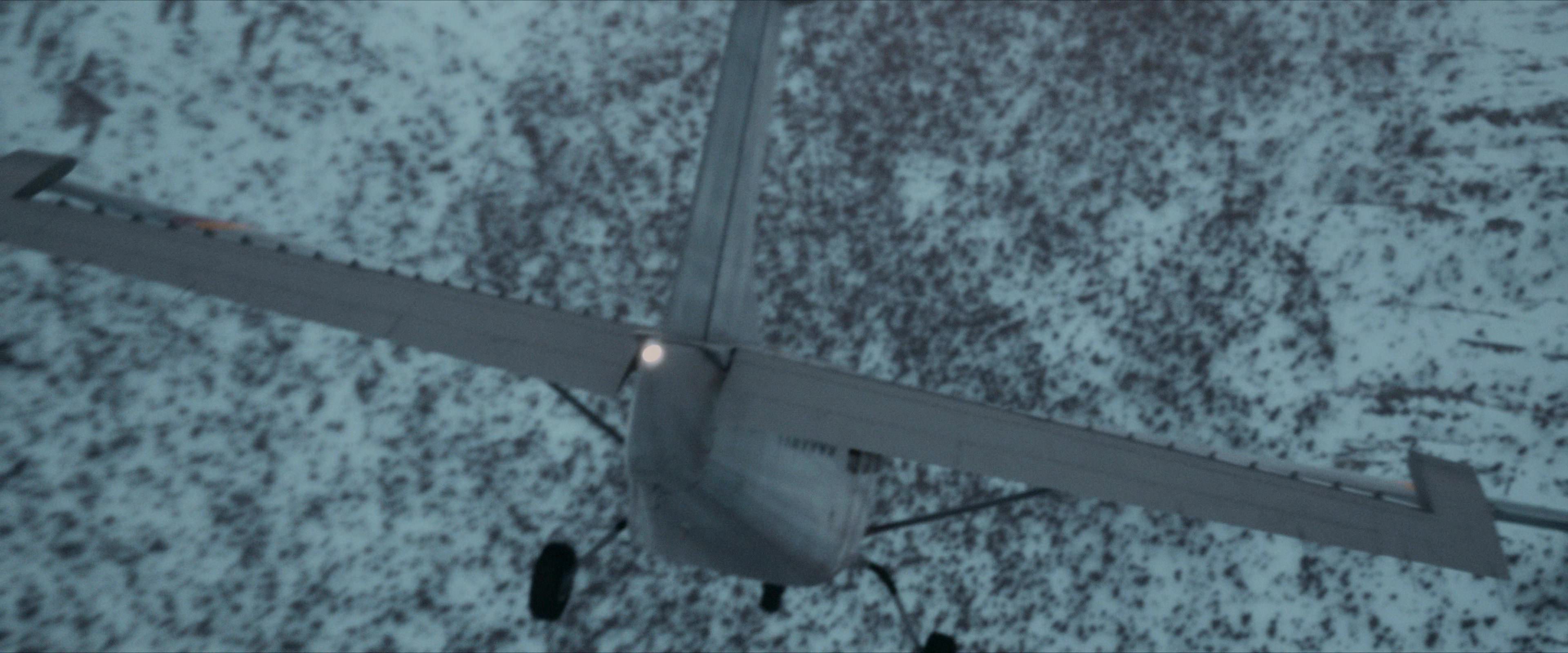 Flight Risk (2025) [4K] screencap 3159