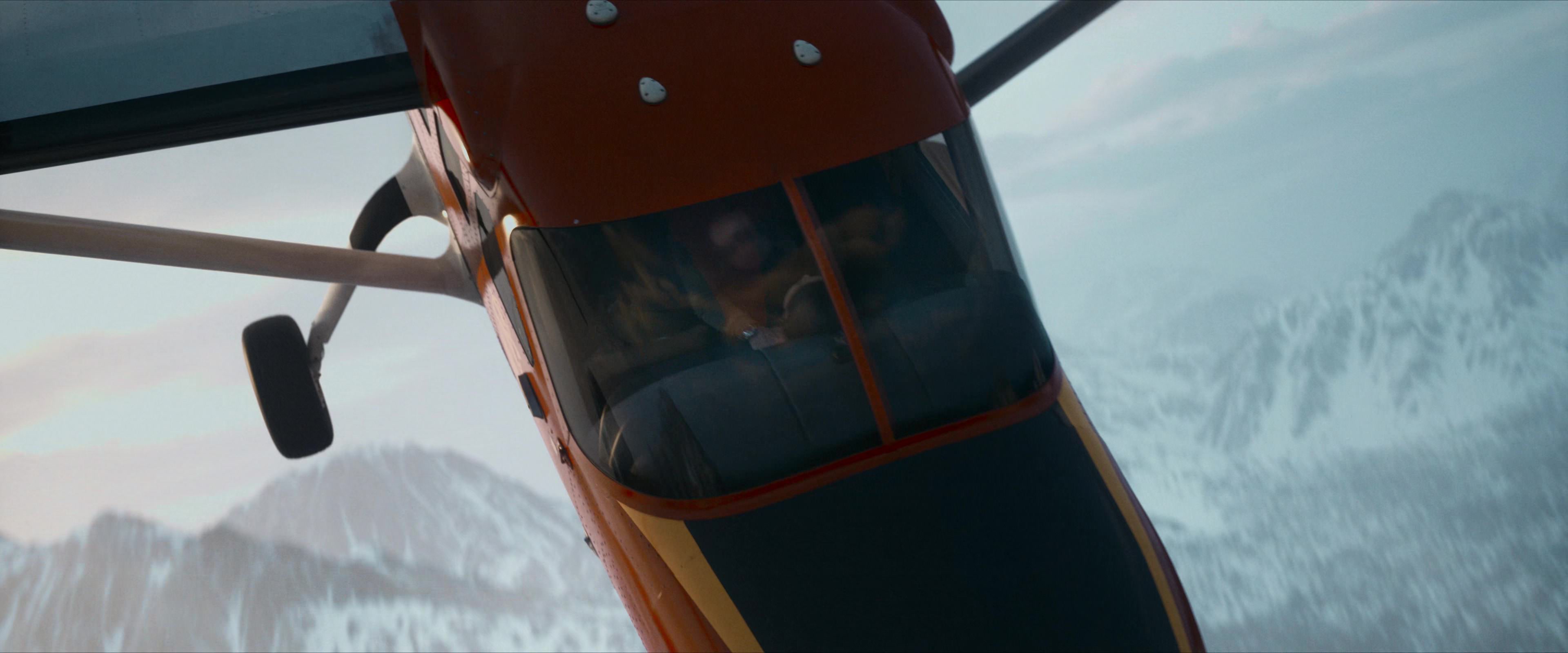 Flight Risk (2025) [4K] screencap 3162
