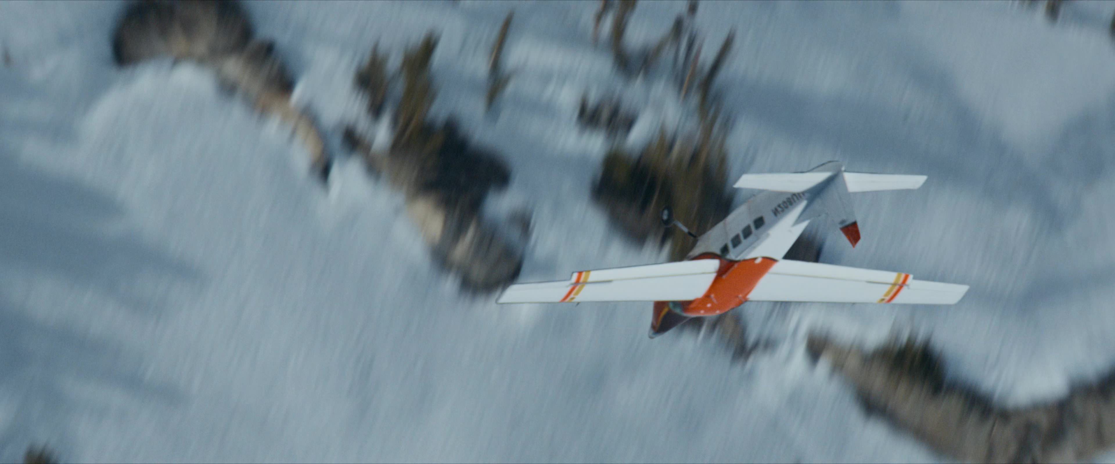 Flight Risk (2025) [4K] screencap 3234