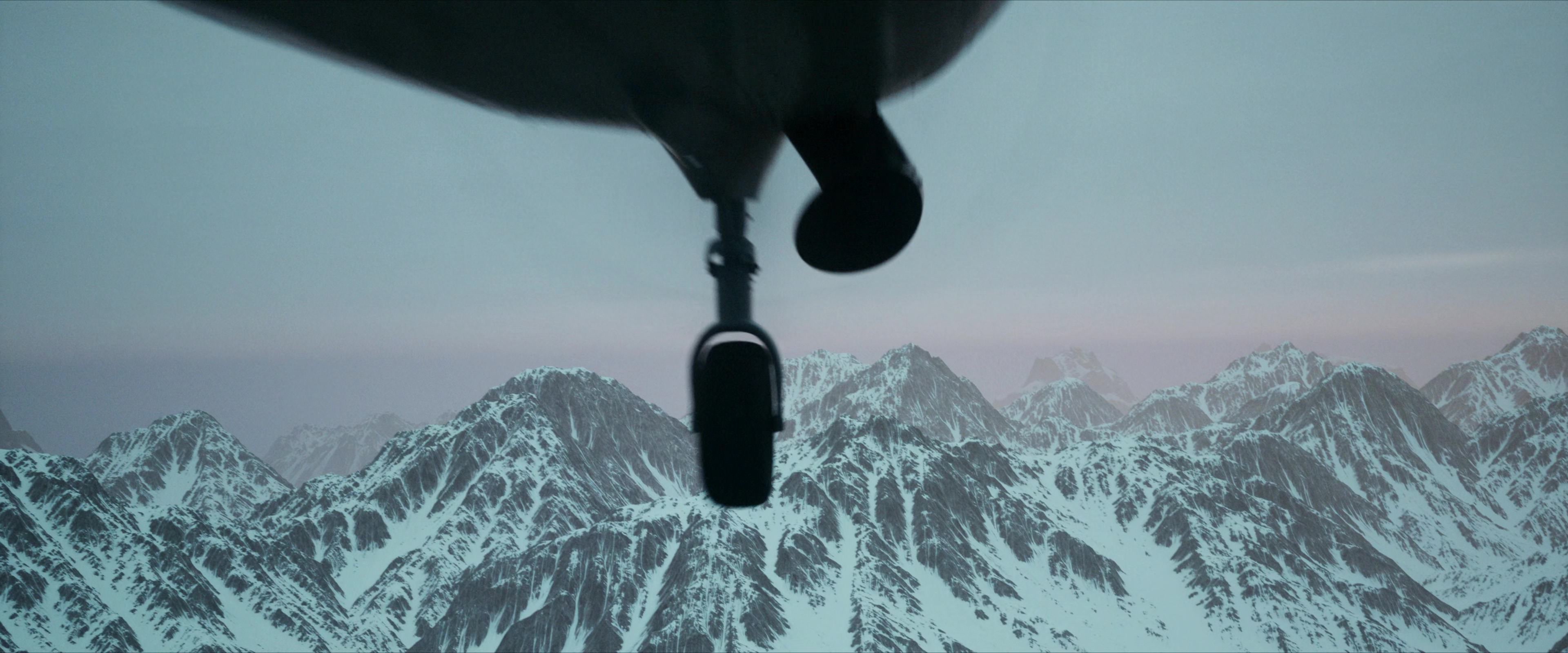 Flight Risk (2025) [4K] screencap 3309