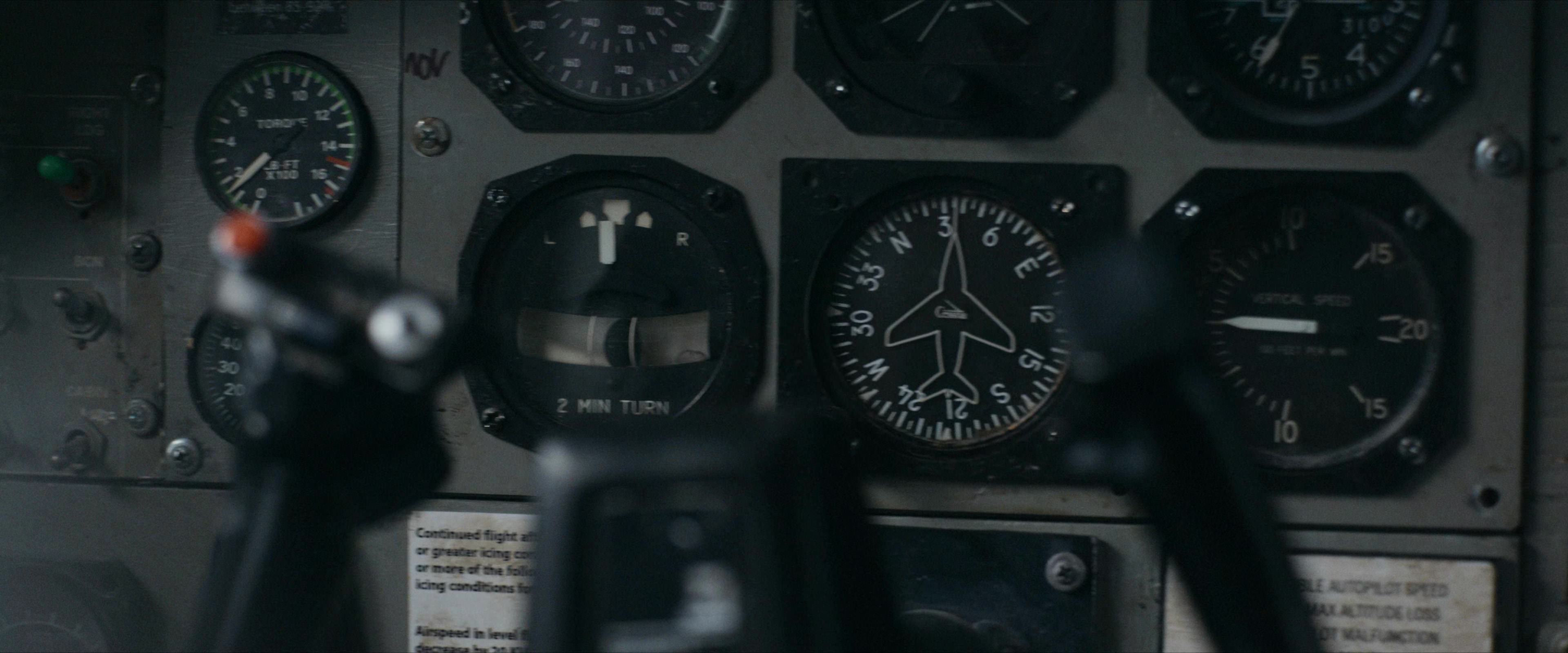 Flight Risk (2025) [4K] HD screenshot 3335