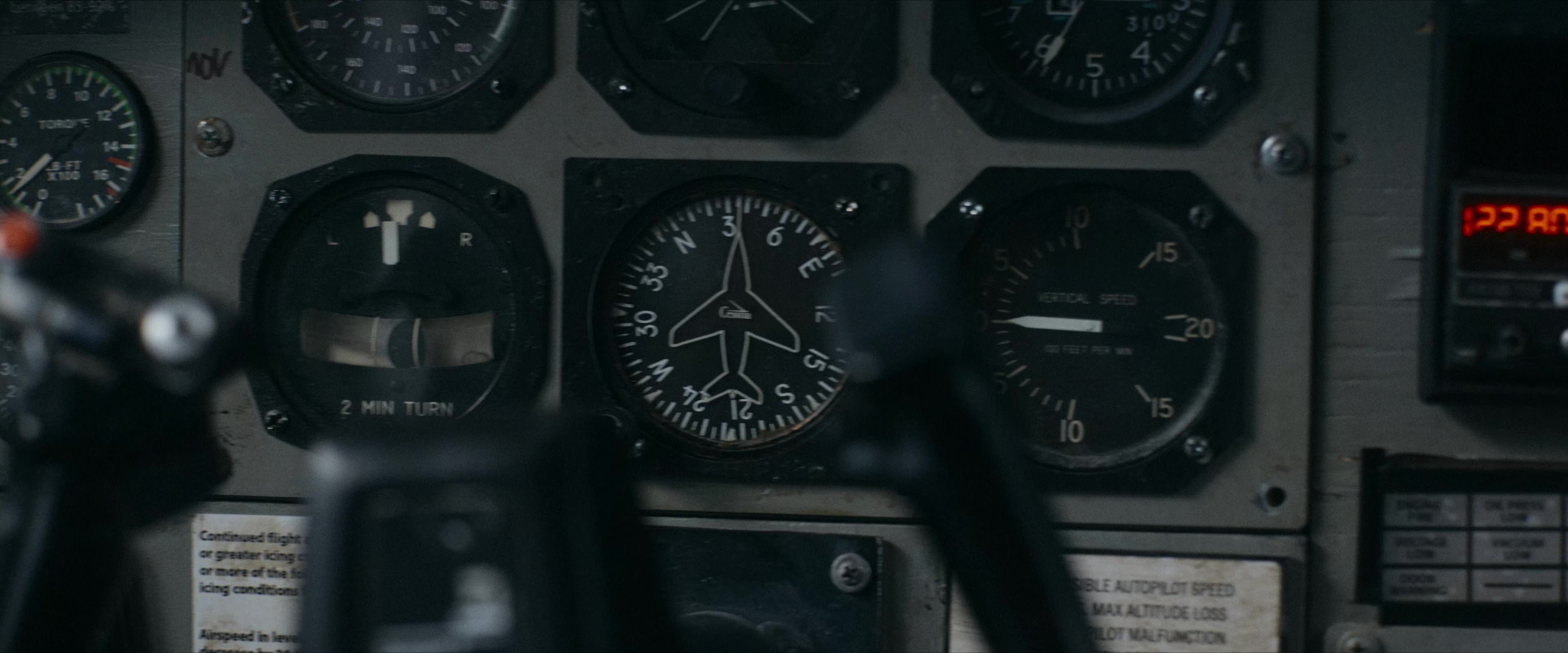 Flight Risk (2025) [4K] movie still 3337
