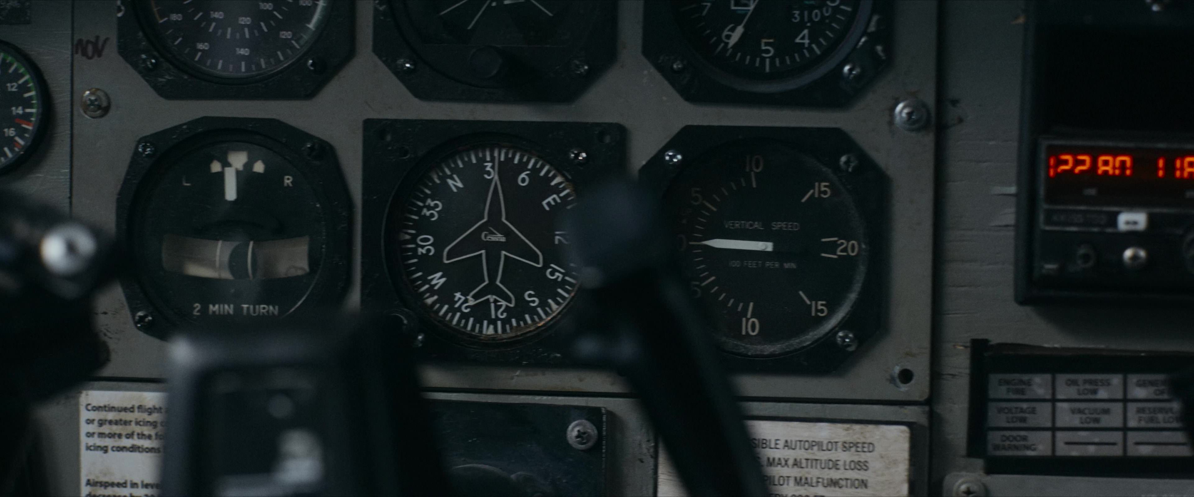 Flight Risk (2025) [4K] HD screenshot 3338