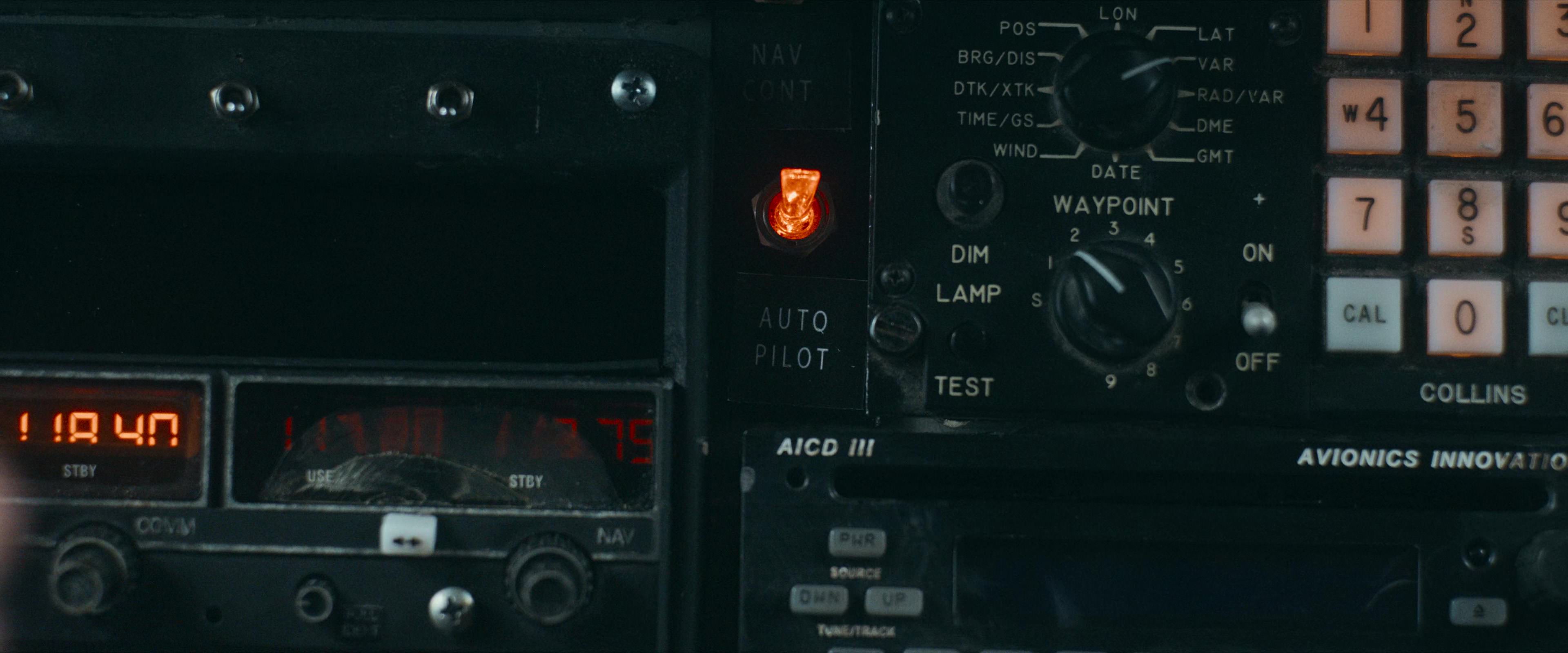 Flight Risk (2025) [4K] screencap 3384