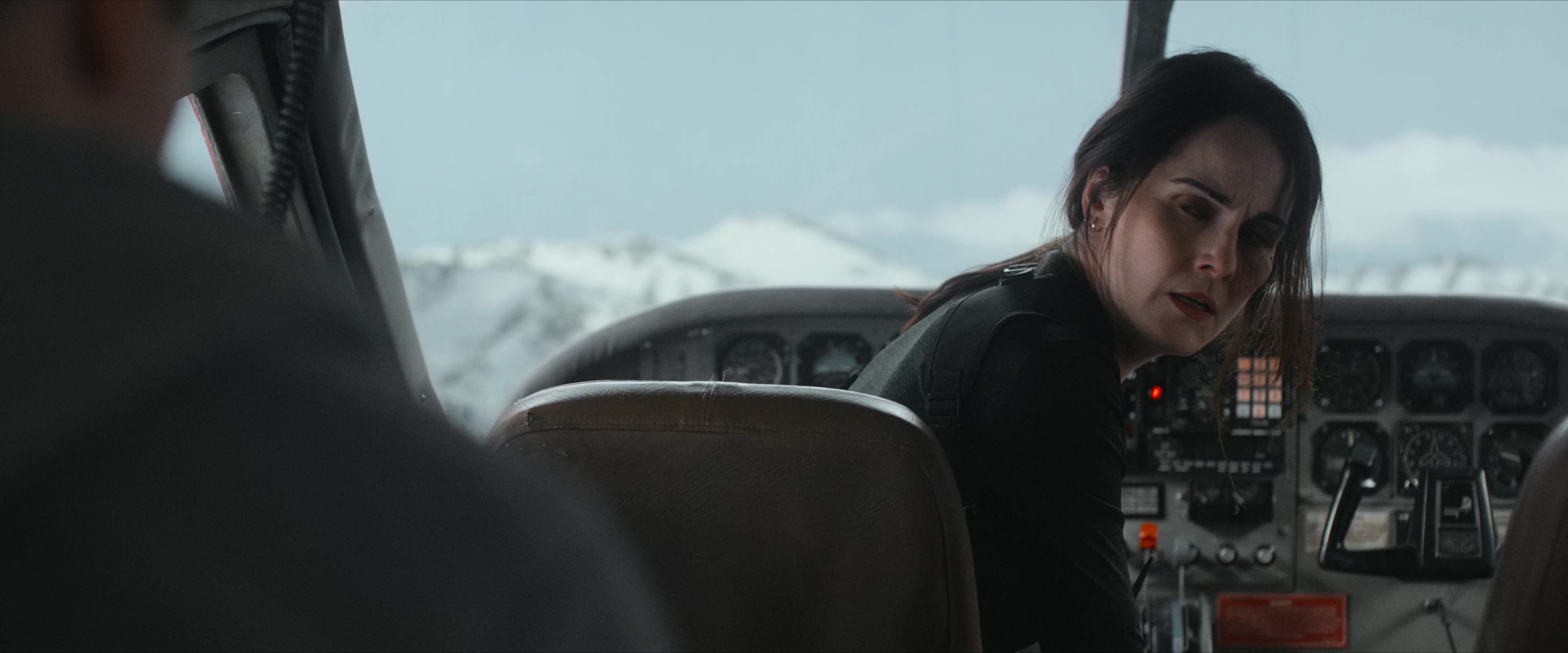 Flight Risk (2025) [4K] HD screenshot 3443