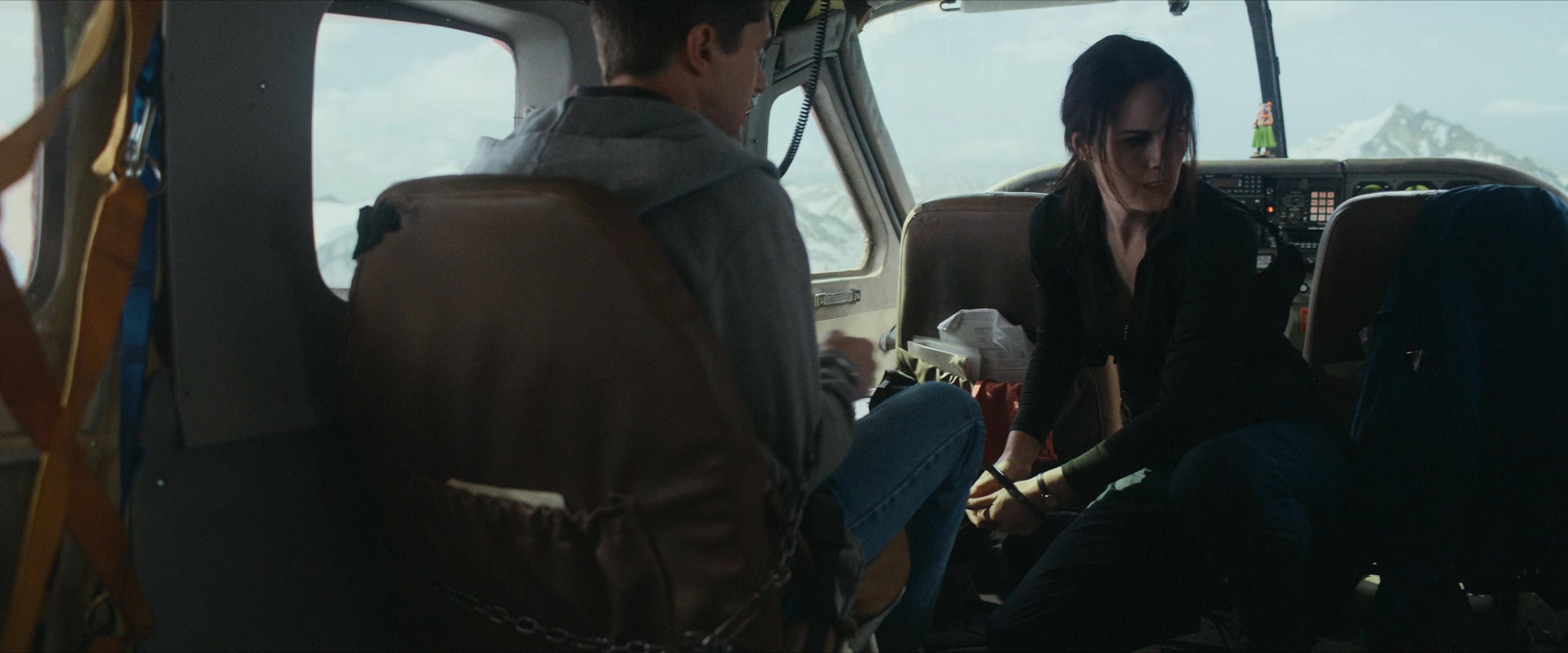 Flight Risk (2025) [4K] screencap 3534