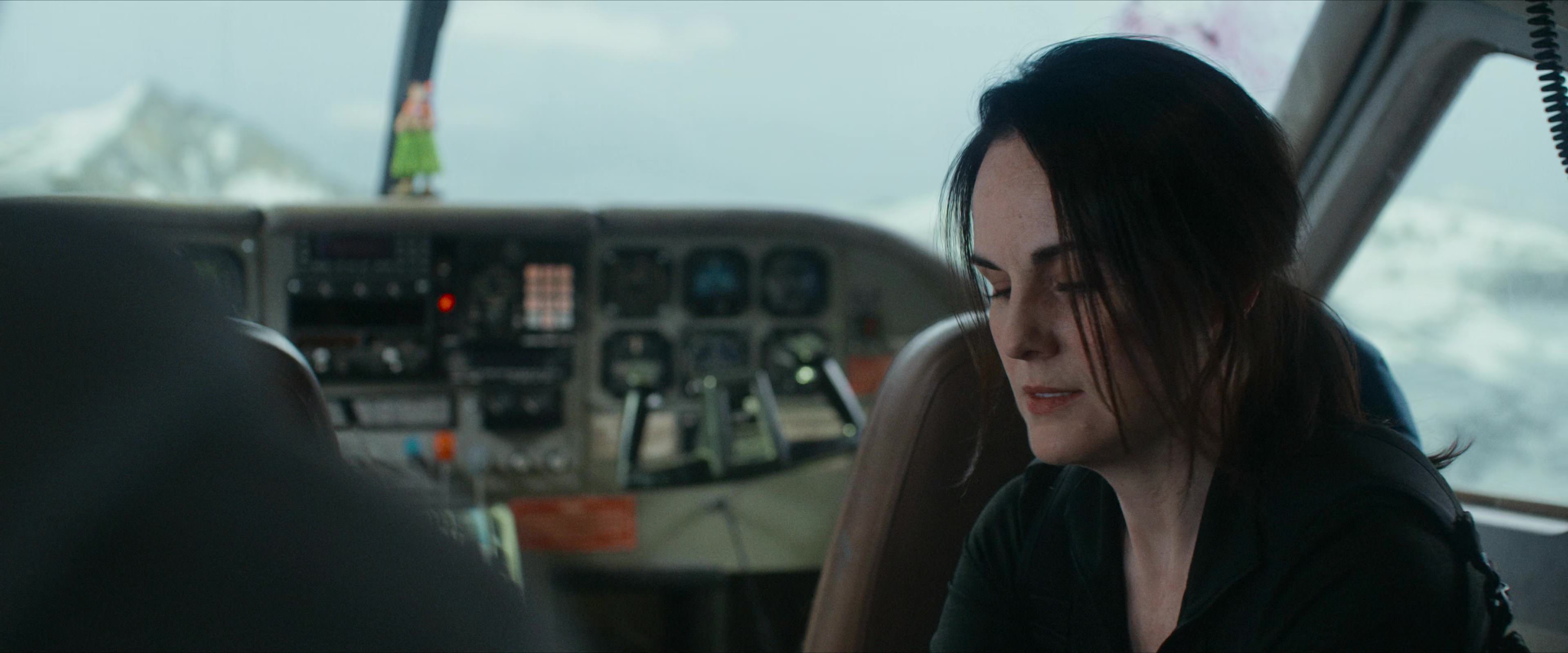 Flight Risk (2025) [4K] screencap 3576