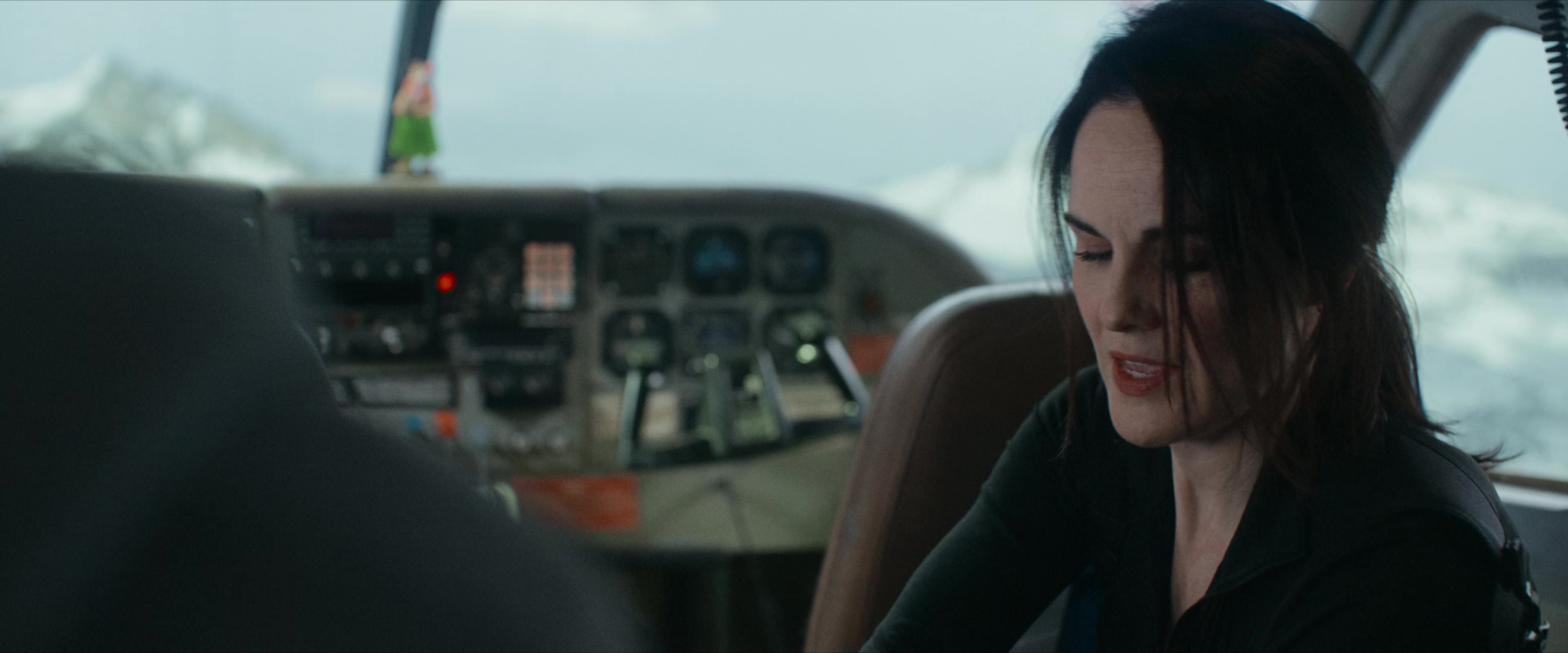 Flight Risk (2025) [4K] HD screenshot 3581