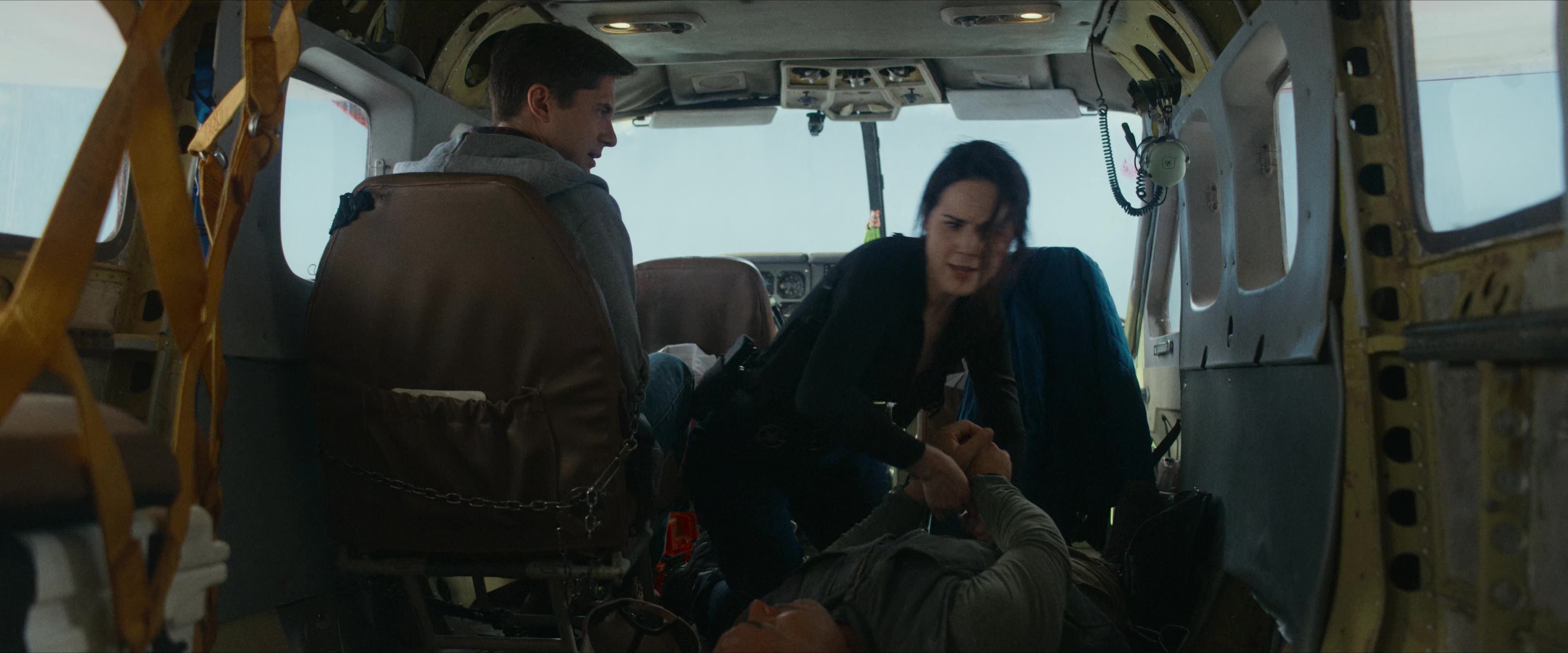 Flight Risk (2025) [4K] HD screenshot 3659