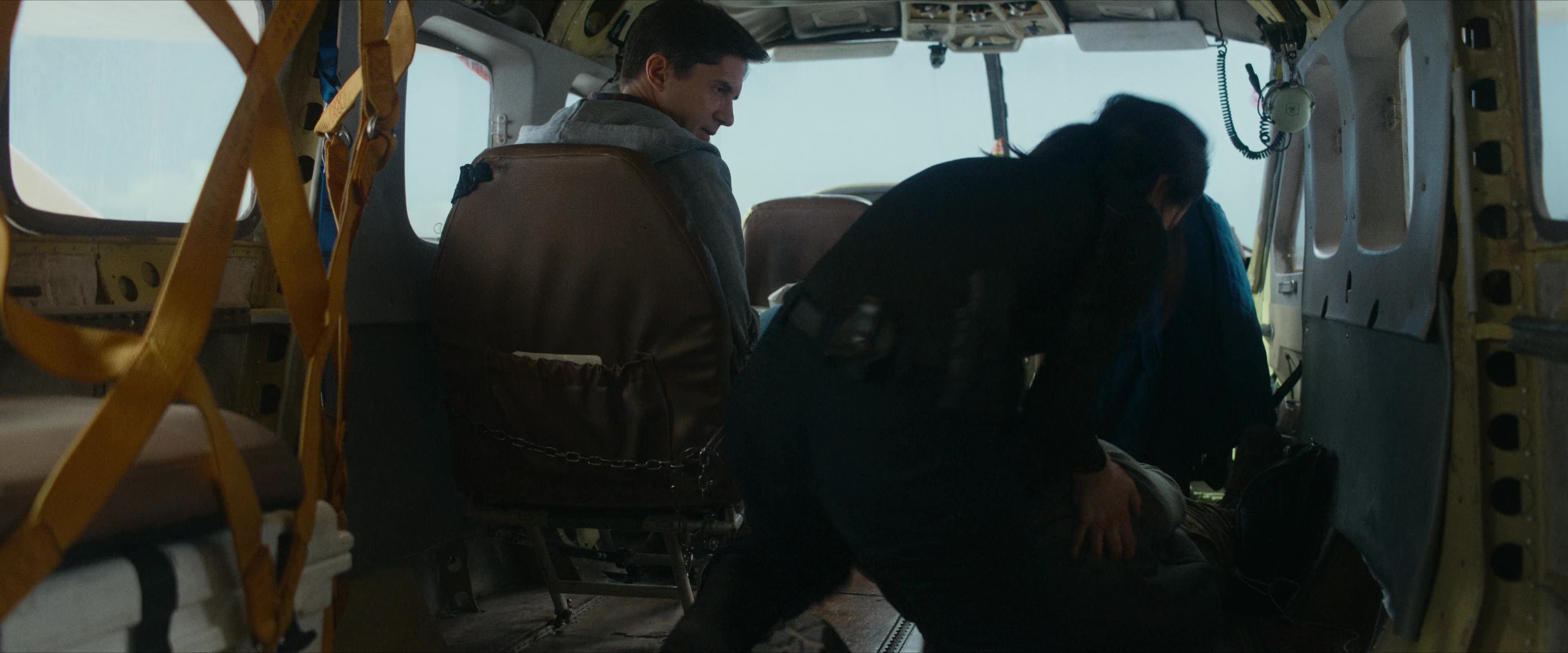 Flight Risk (2025) [4K] HD screenshot 3671