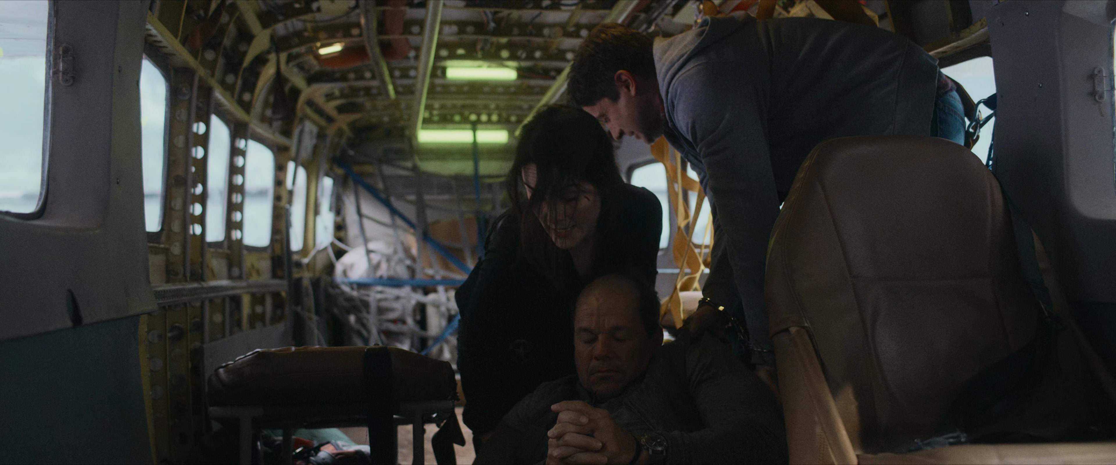 Flight Risk (2025) [4K] screencap 3780