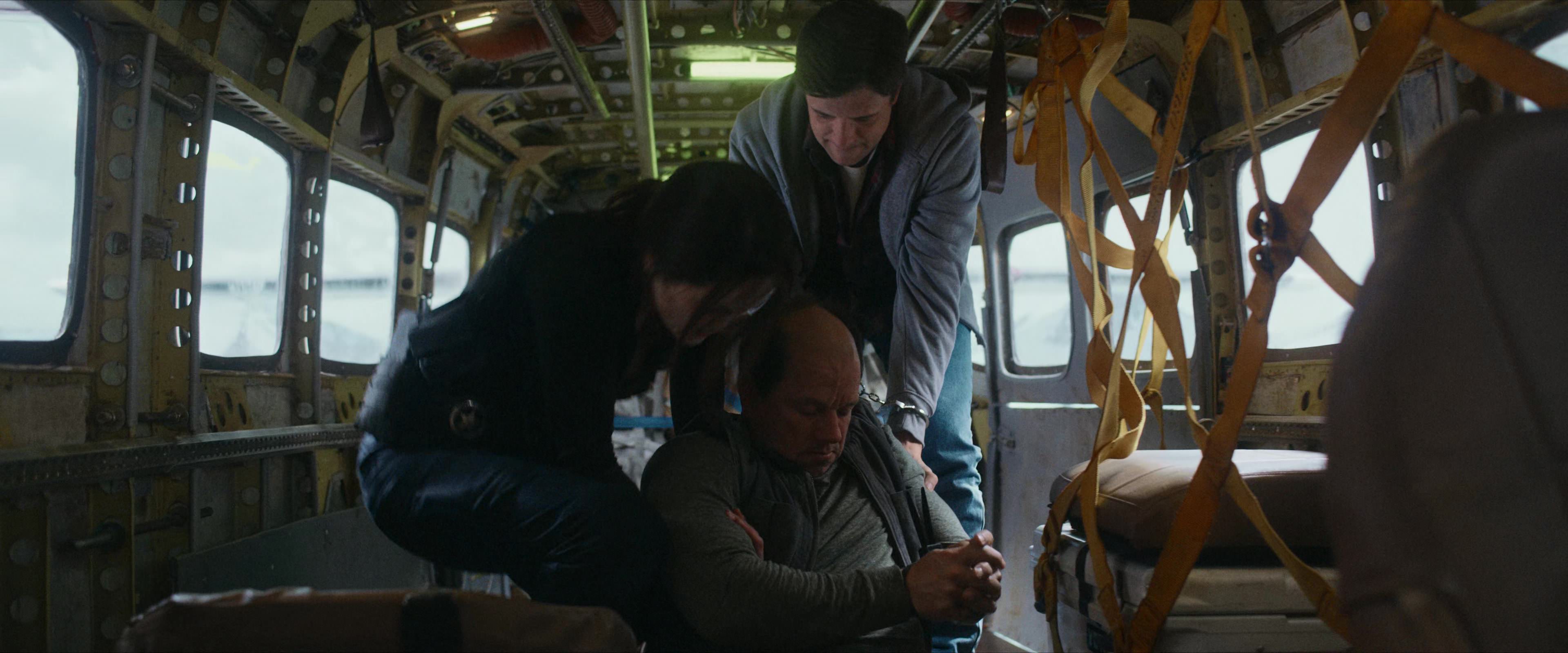Flight Risk (2025) [4K] screencap 3957