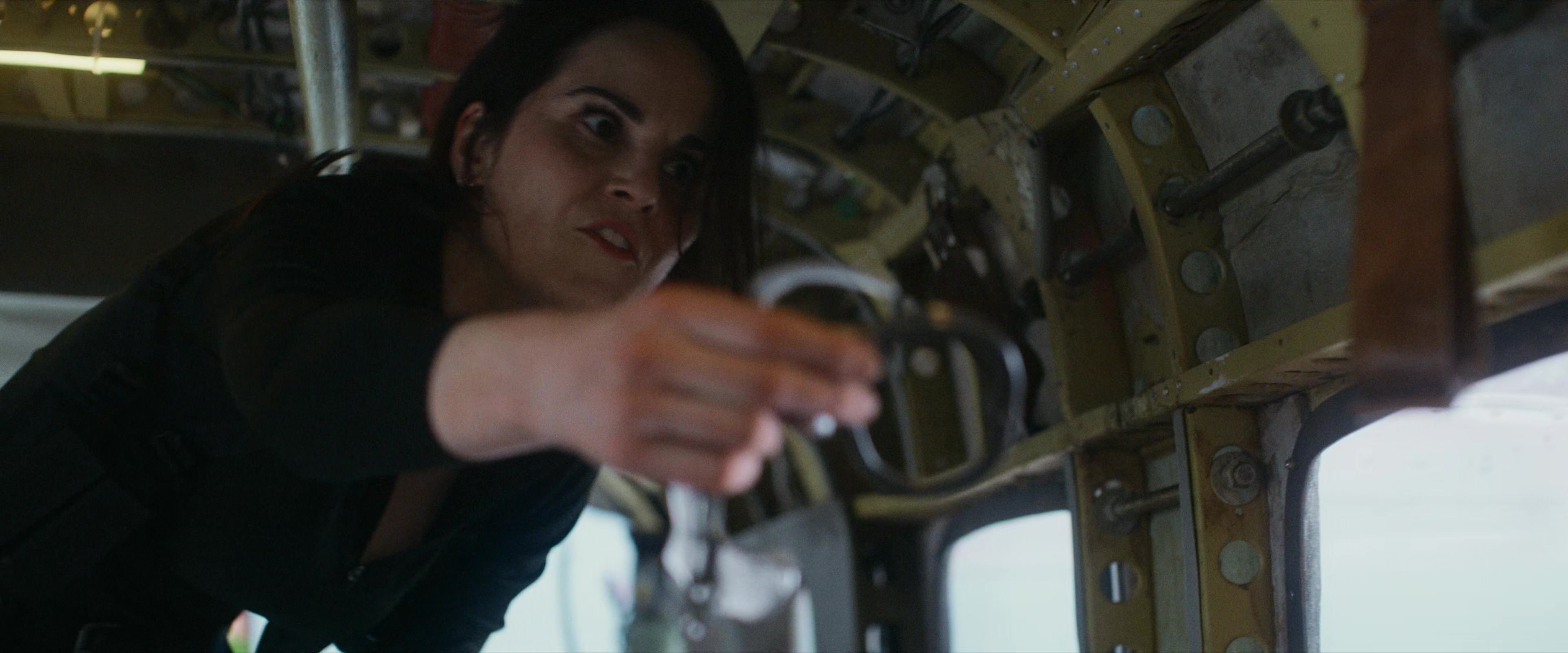 Flight Risk (2025) [4K] HD screenshot 3983