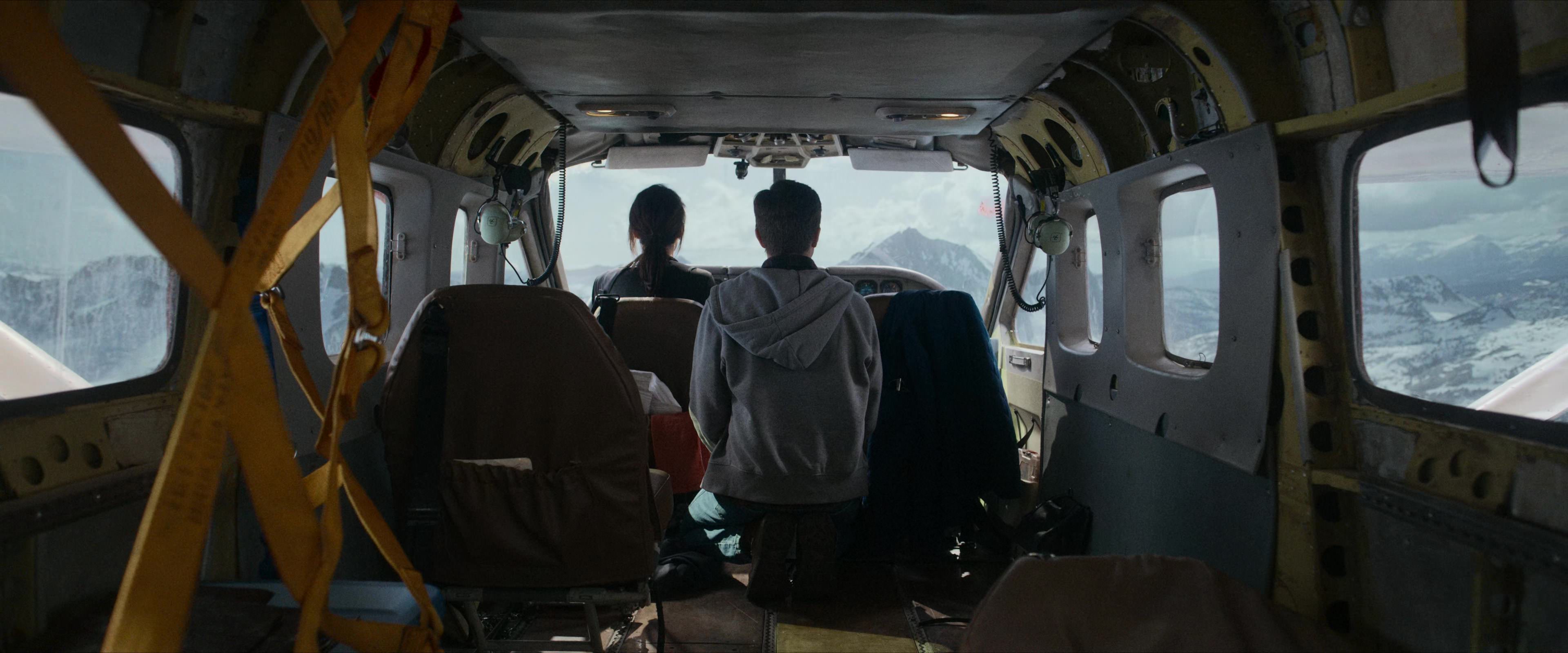 Flight Risk (2025) [4K] screencap 4155