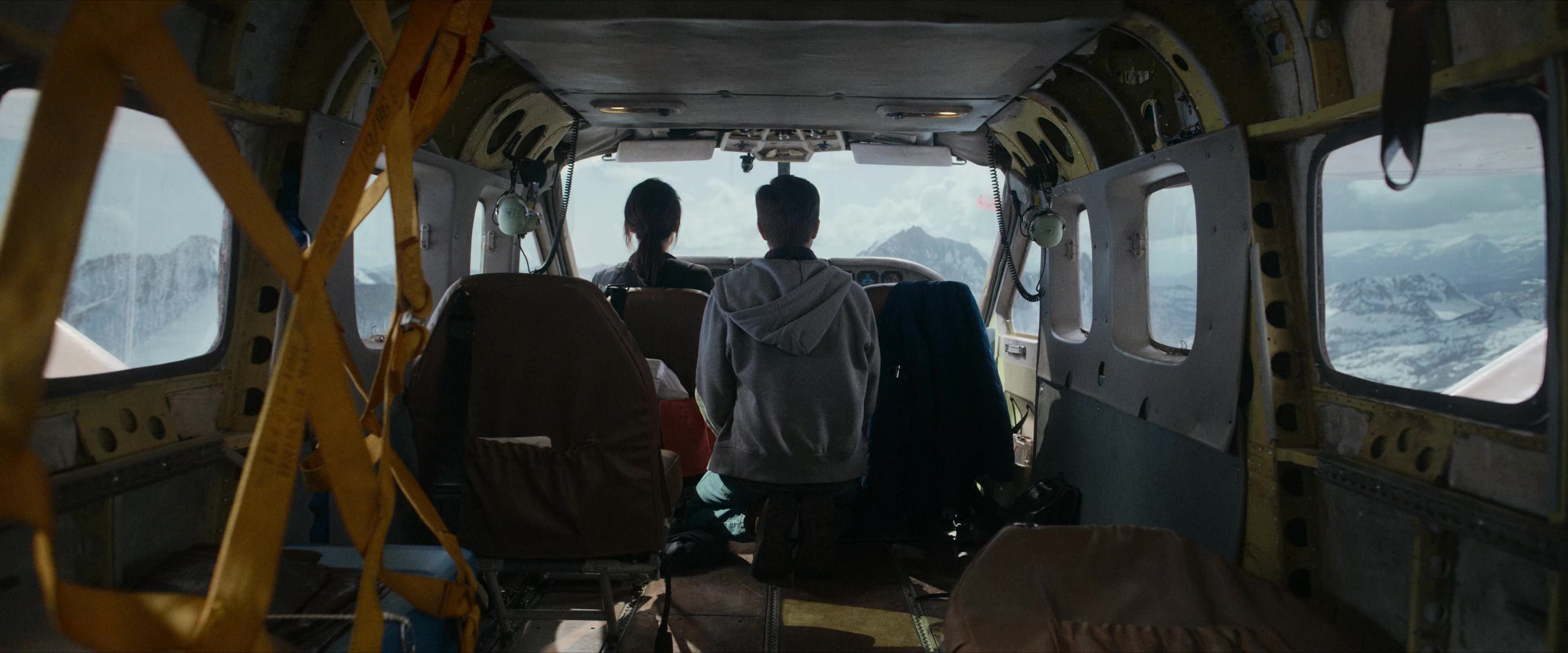 Flight Risk (2025) [4K] screencap 4158