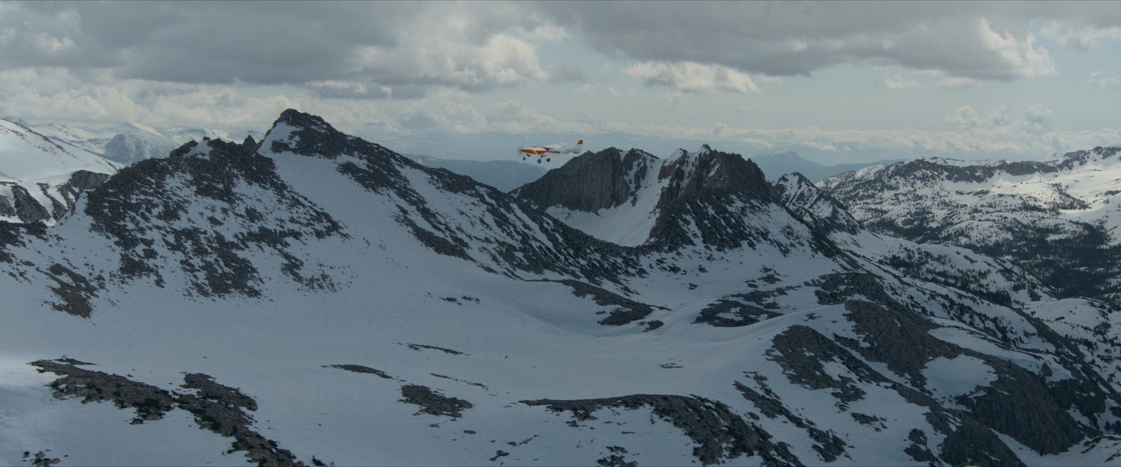 Flight Risk (2025) [4K] screencap 4182