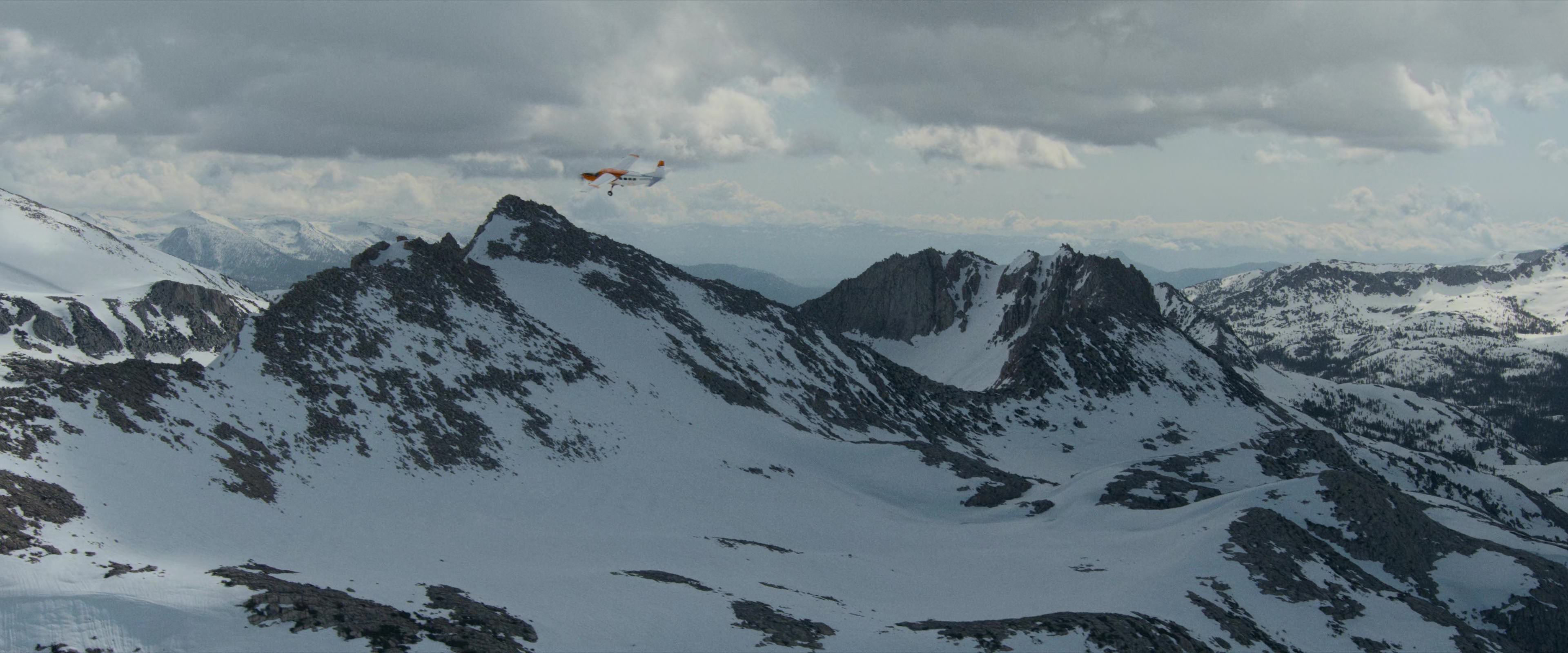 Flight Risk (2025) [4K] HD screenshot 4187