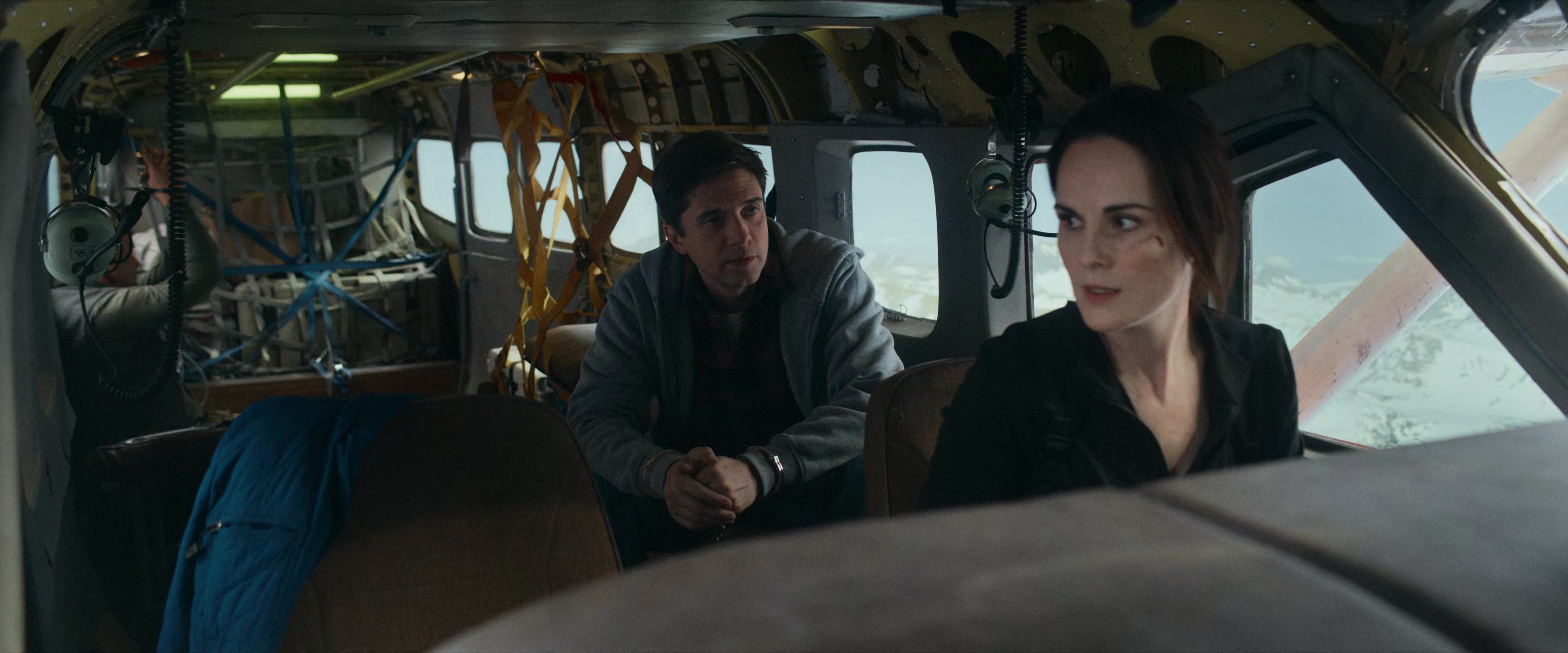 Flight Risk (2025) [4K] screencap 4197