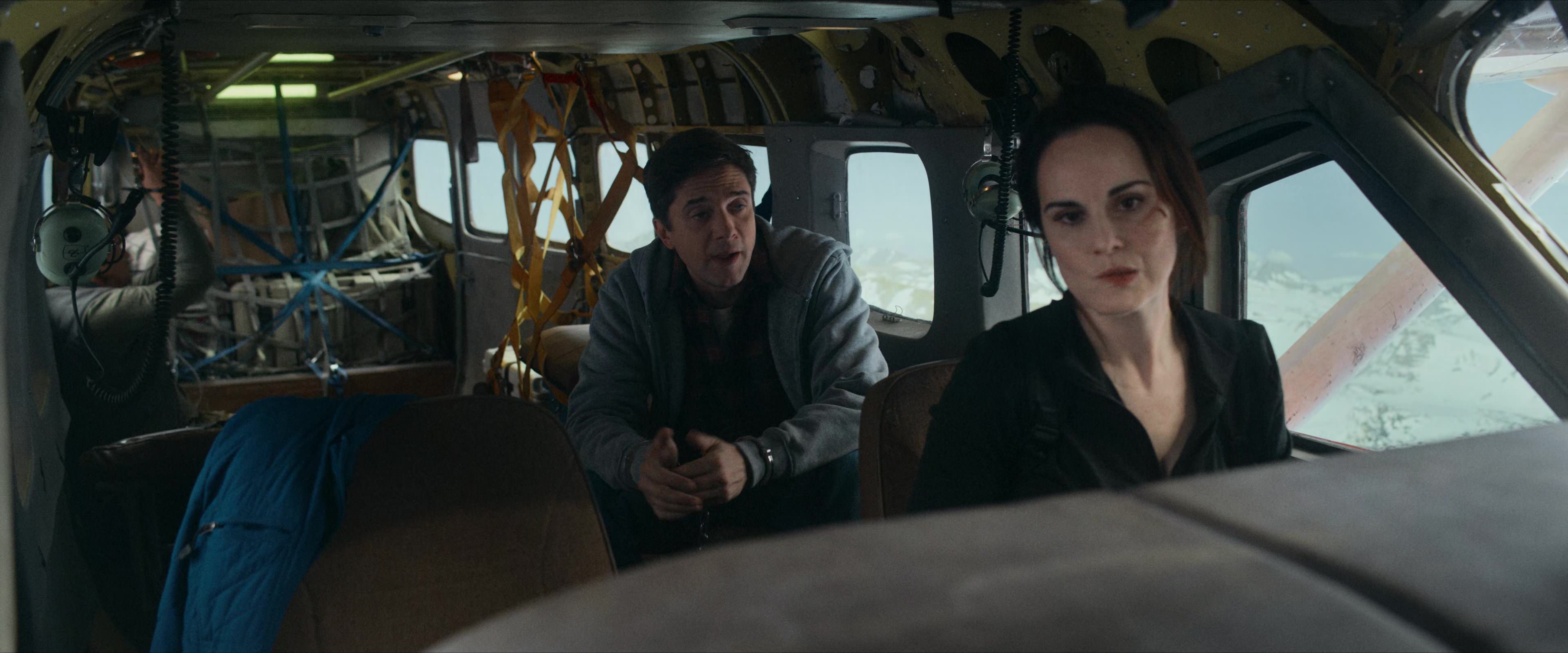 Flight Risk (2025) [4K] screencap 4200