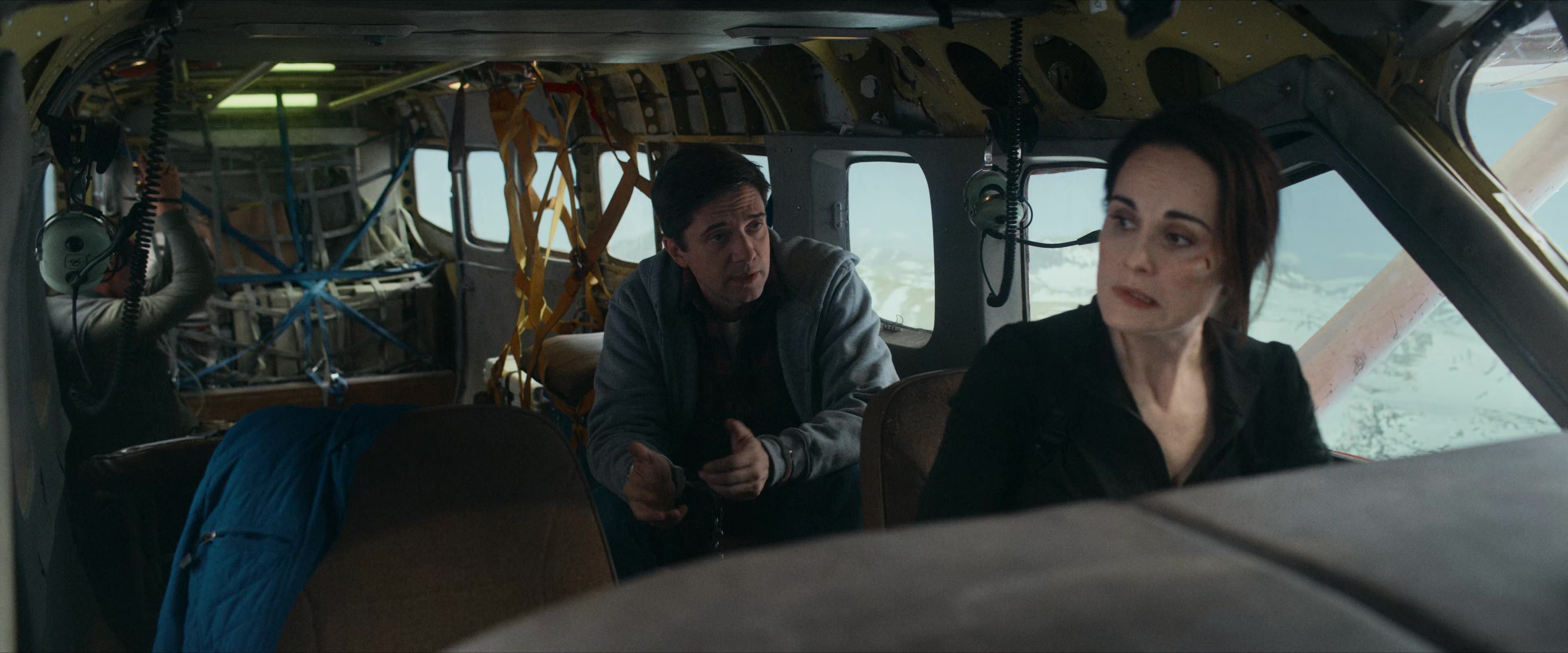 Flight Risk (2025) [4K] screencap 4203