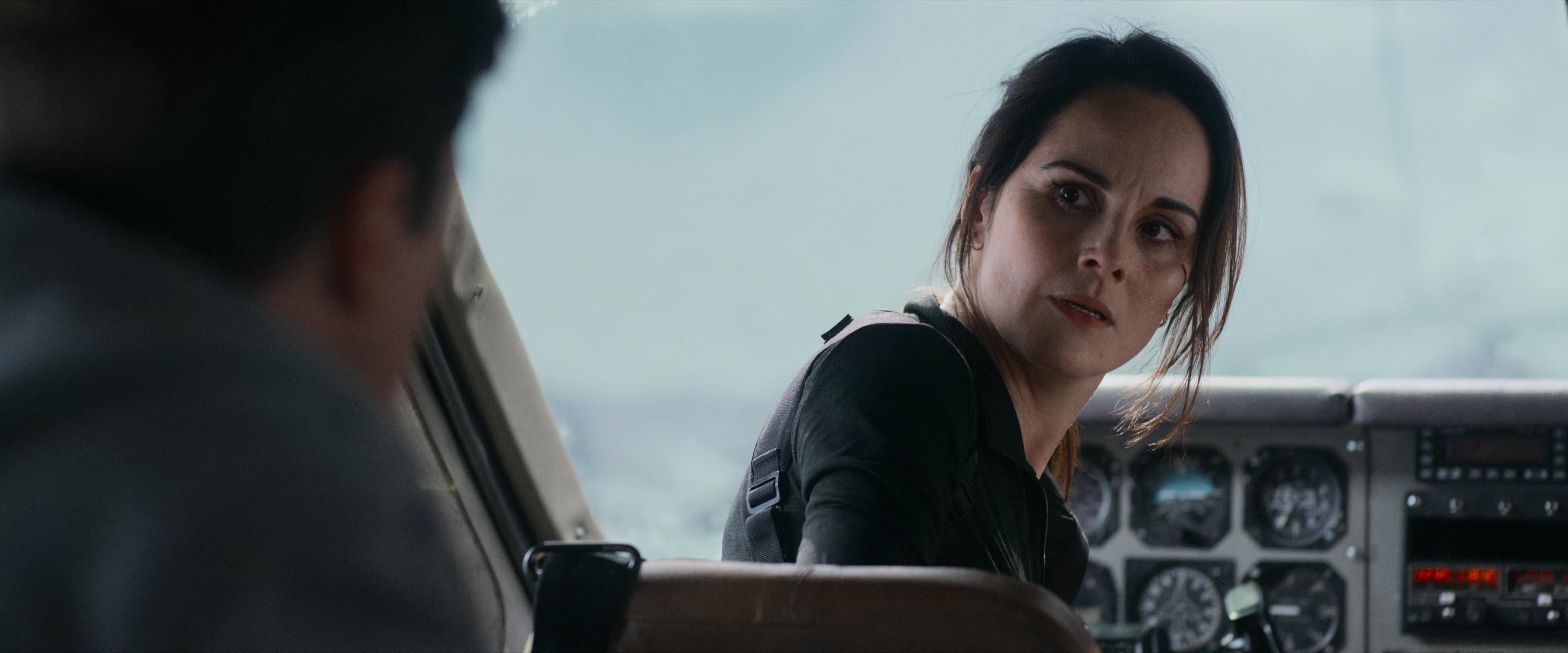 Flight Risk (2025) [4K] HD screenshot 4208