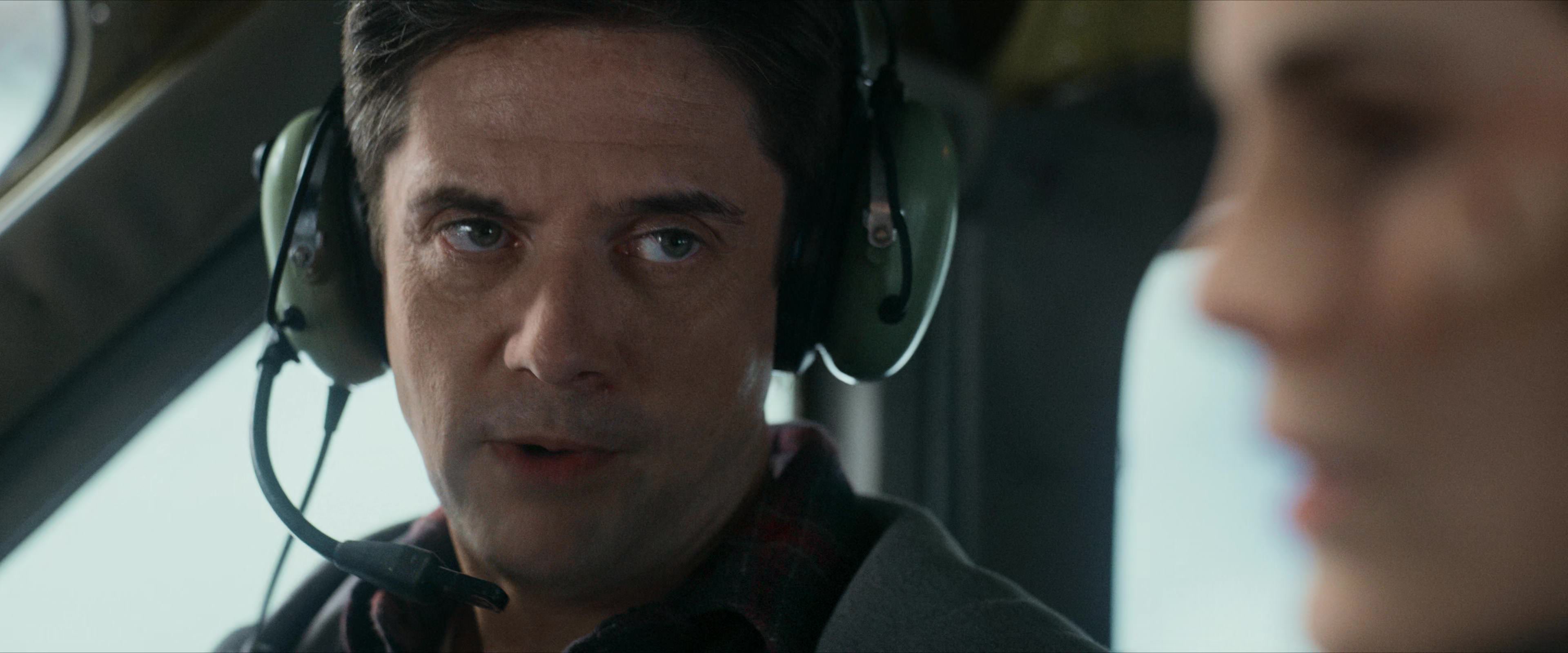 Flight Risk (2025) [4K] screencap 4305
