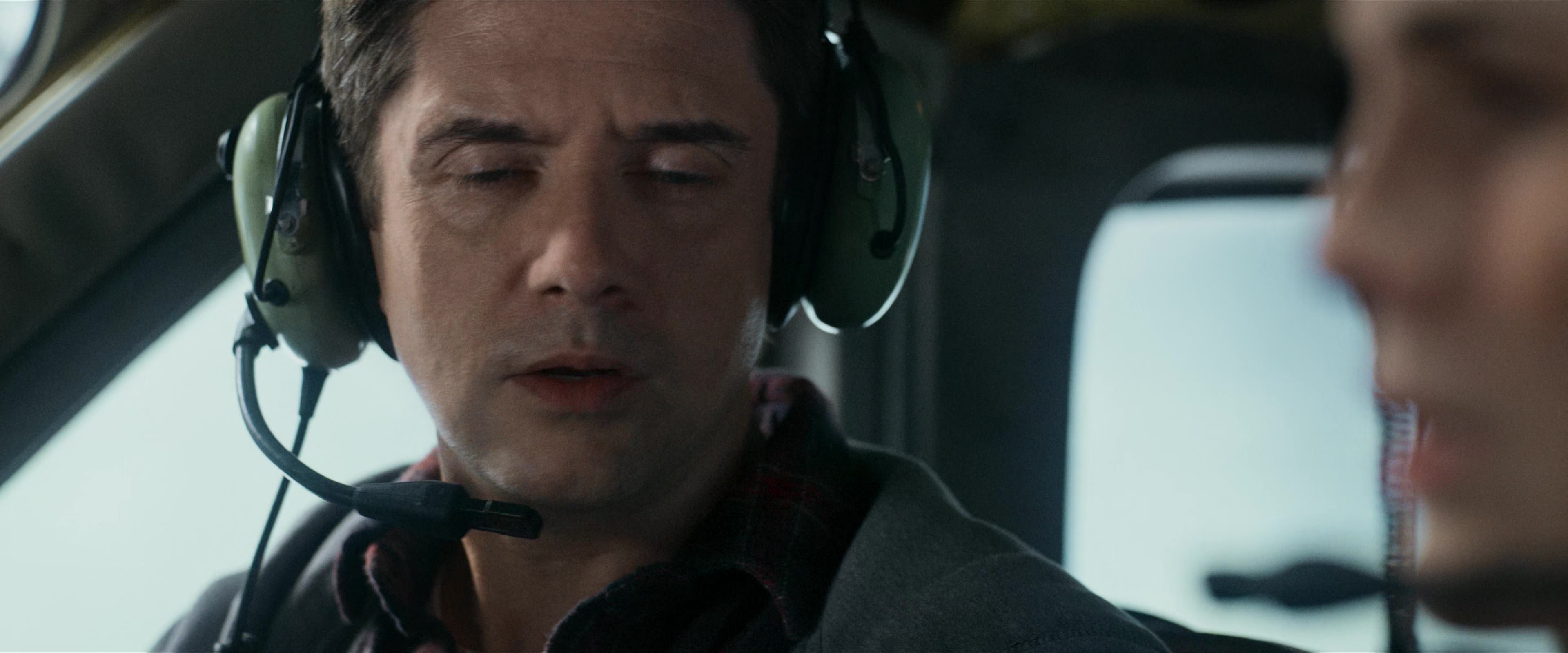 Flight Risk (2025) [4K] screencap 4317