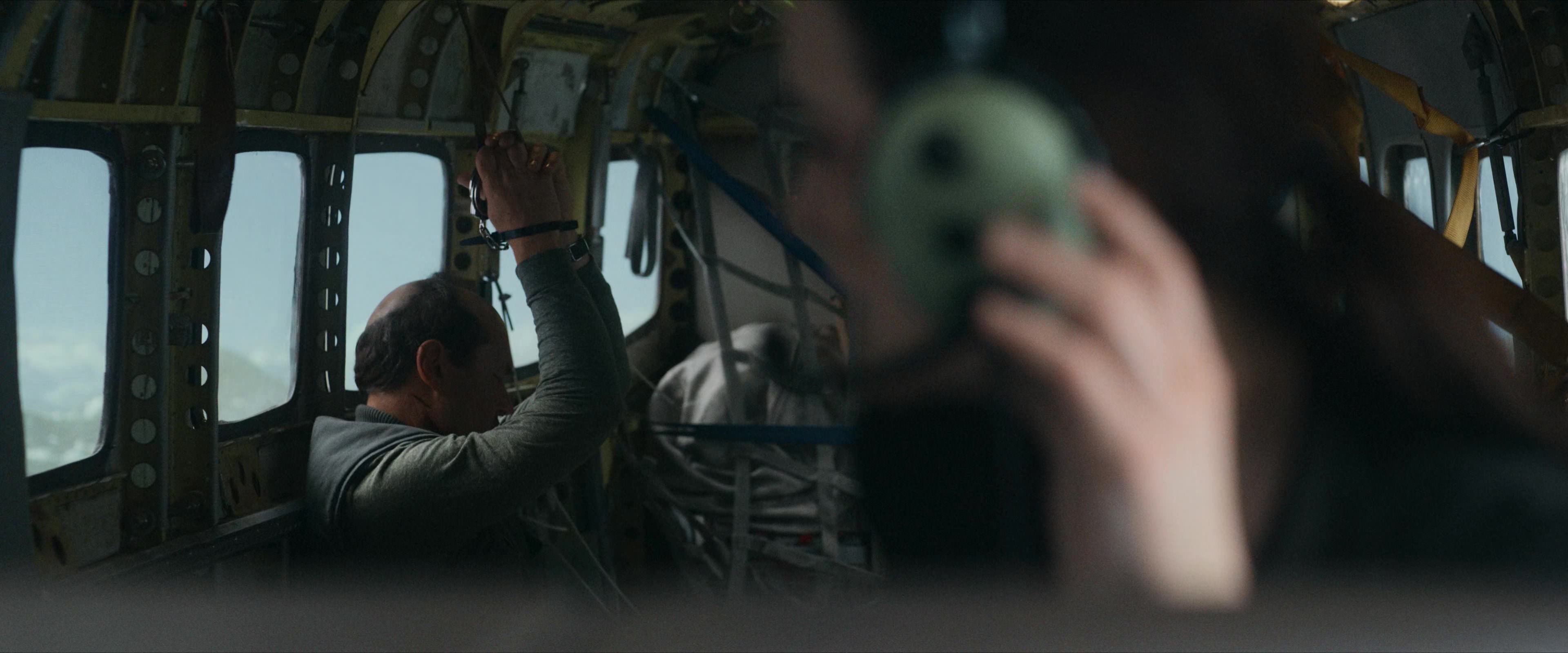 Flight Risk (2025) [4K] HD screenshot 4433