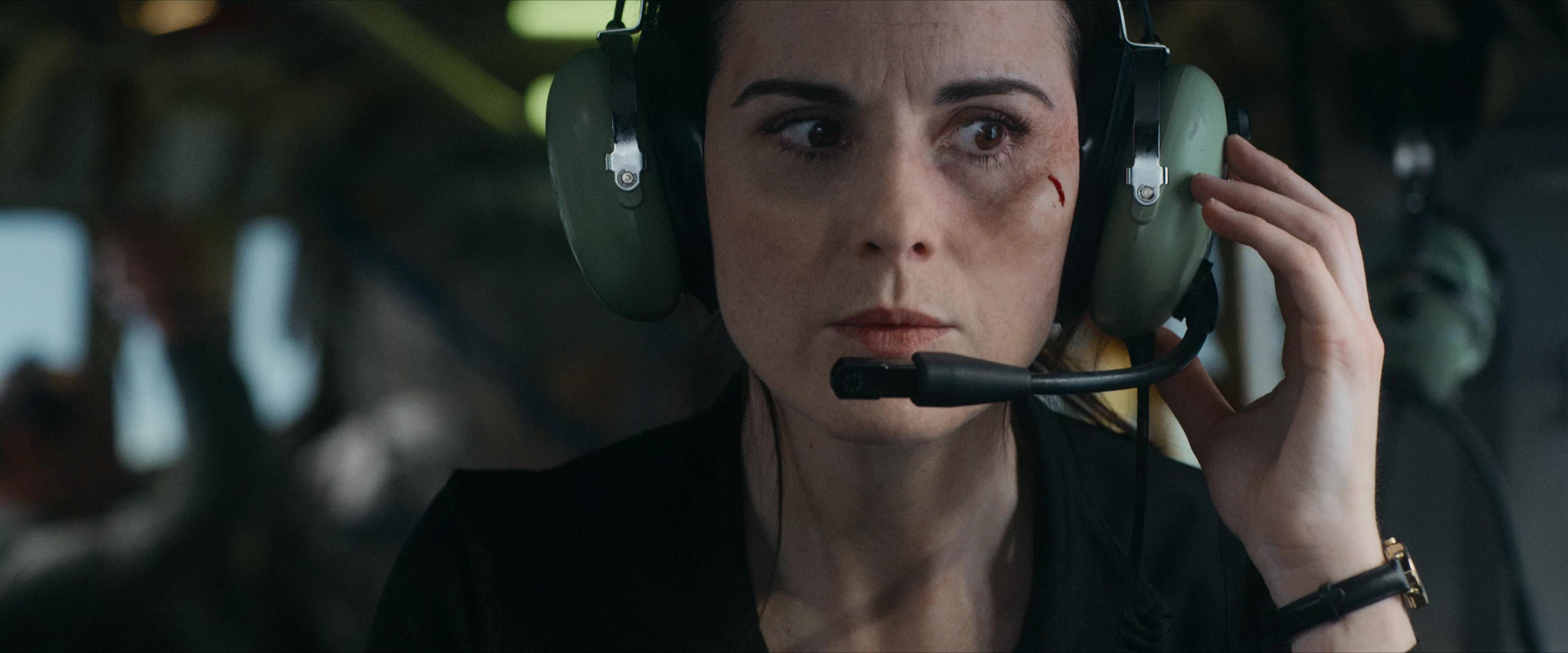 Flight Risk (2025) [4K] HD screenshot 4505