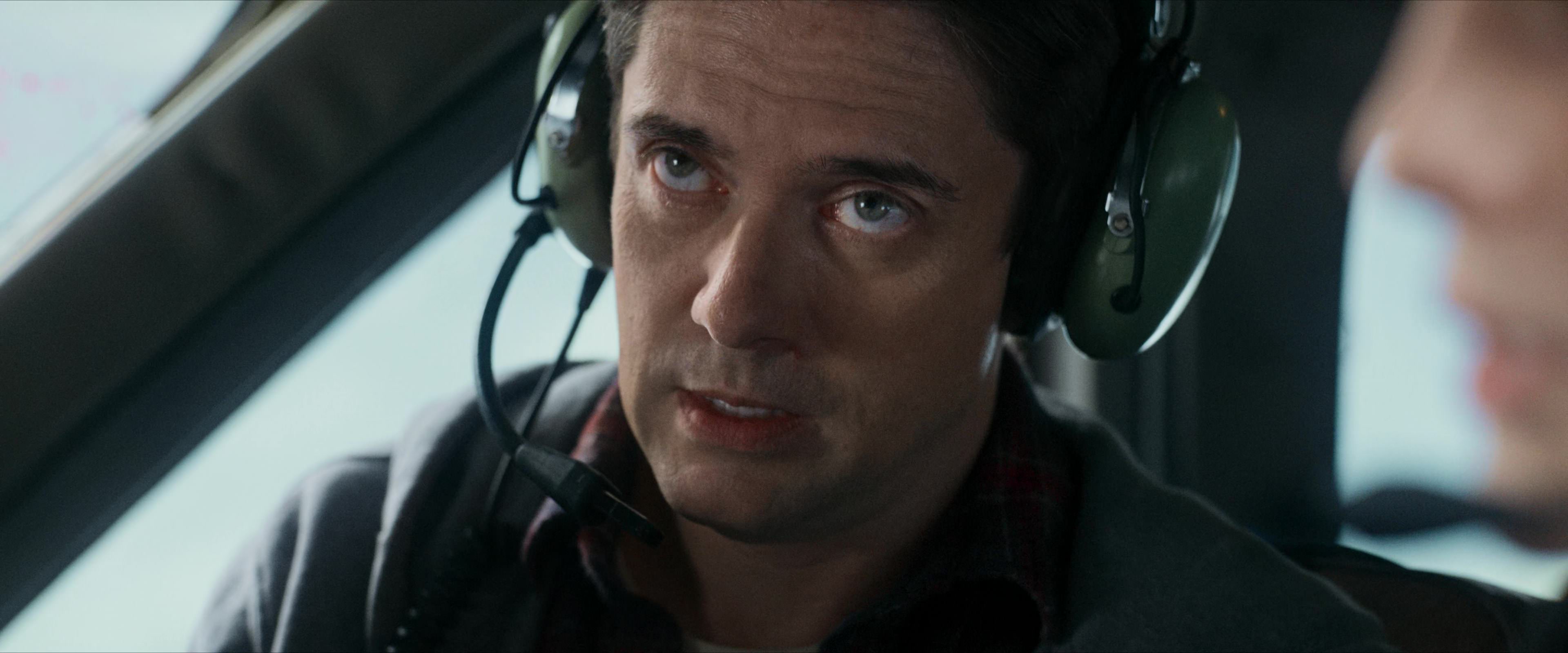 Flight Risk (2025) [4K] screencap 4566