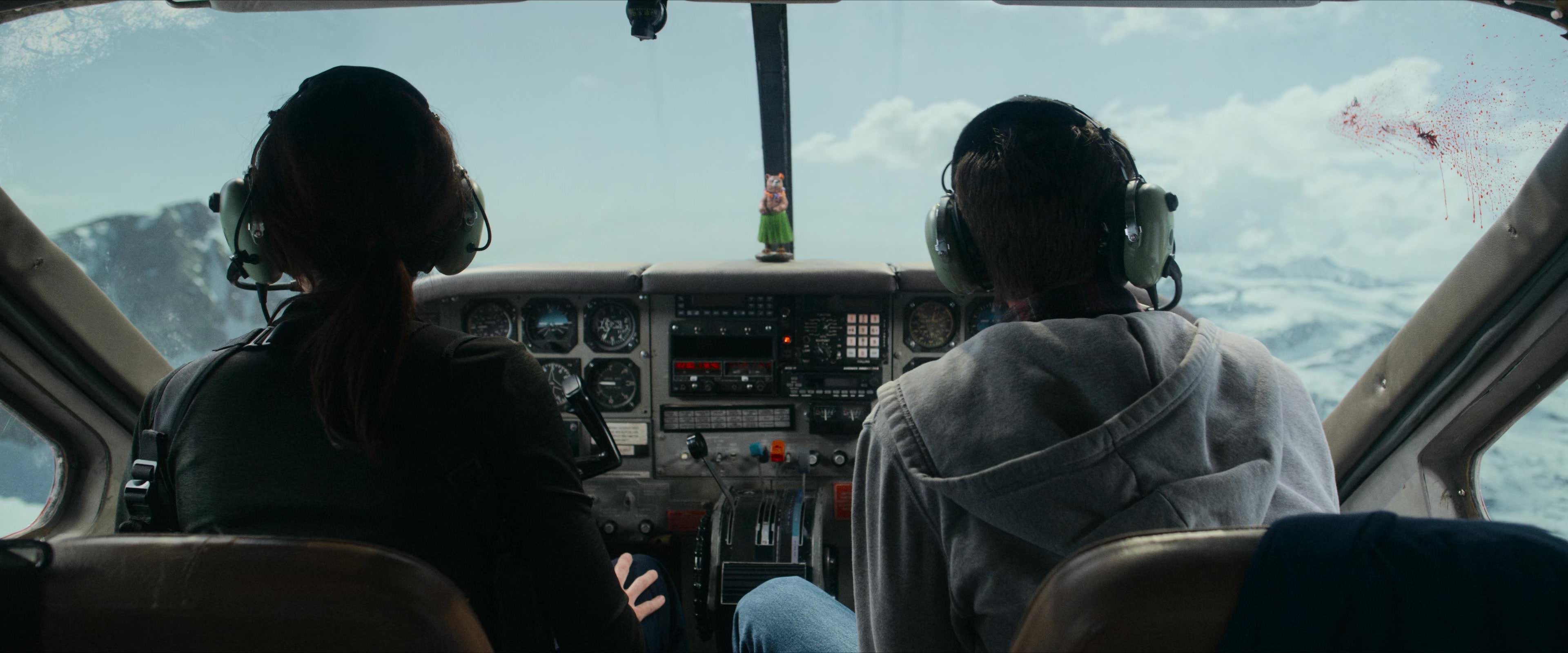 Flight Risk (2025) [4K] screencap 4581