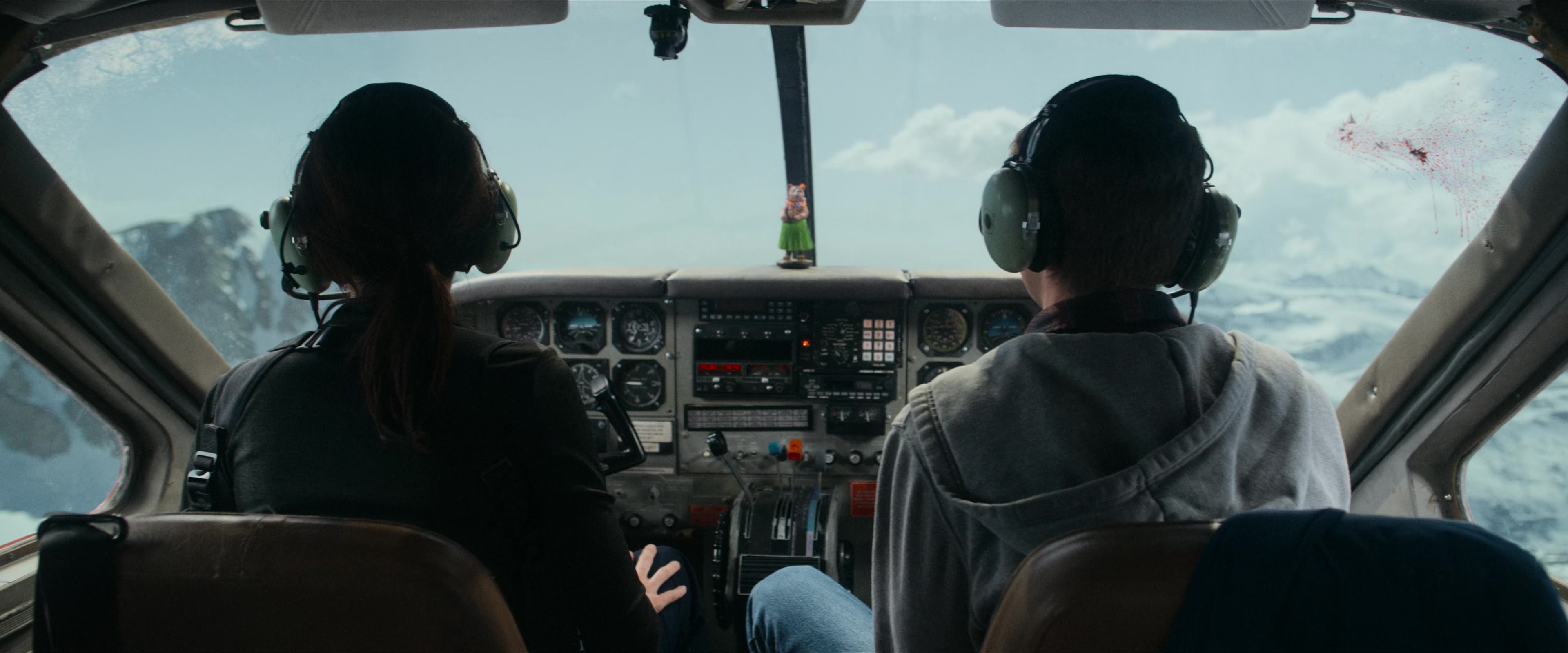 Flight Risk (2025) [4K] screencap 4584
